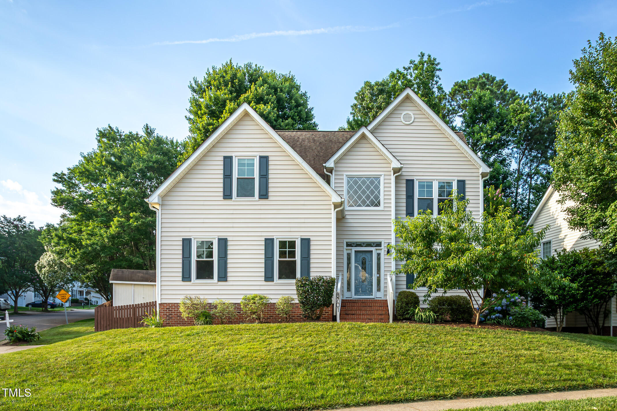 8701 Erinsbrook Drive Property Photo