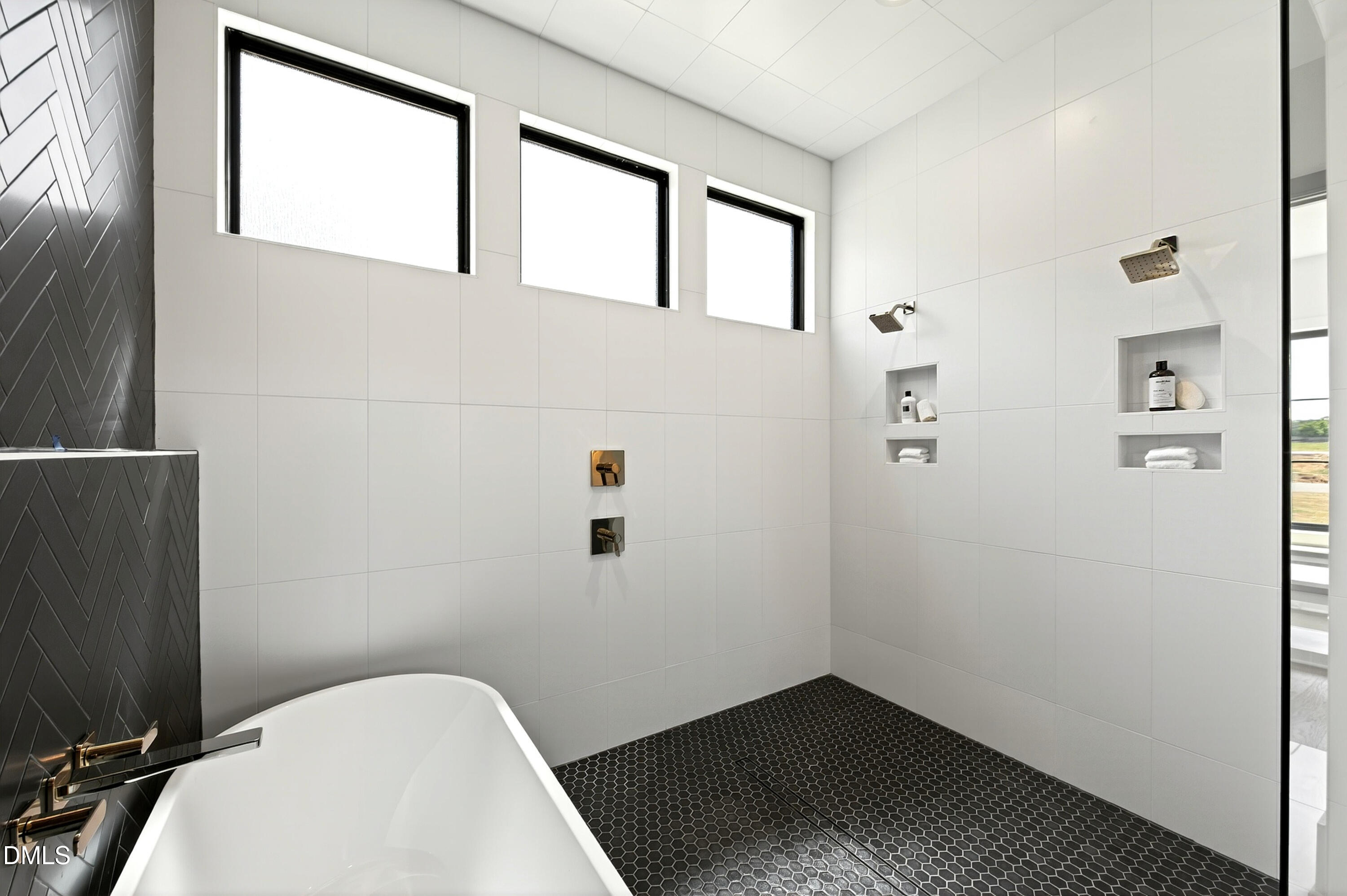 5841 Carriage Gate Drive Property Photo 25