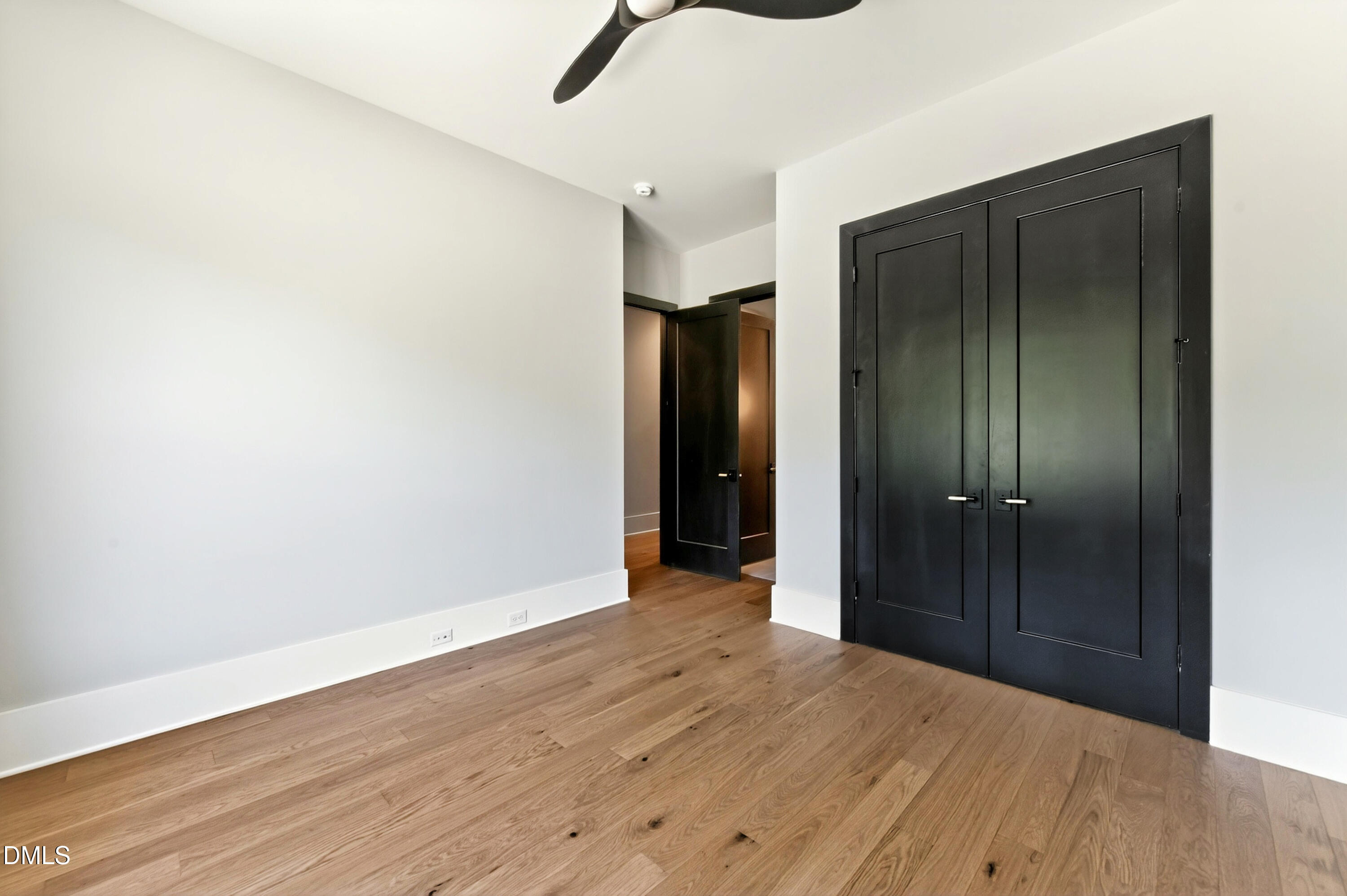 5841 Carriage Gate Drive Property Photo 29