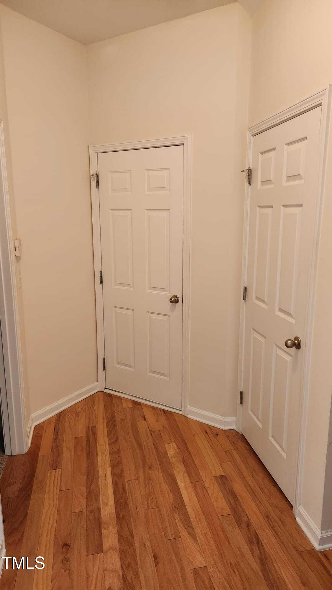 1016 Dotson Way Property Photo 10