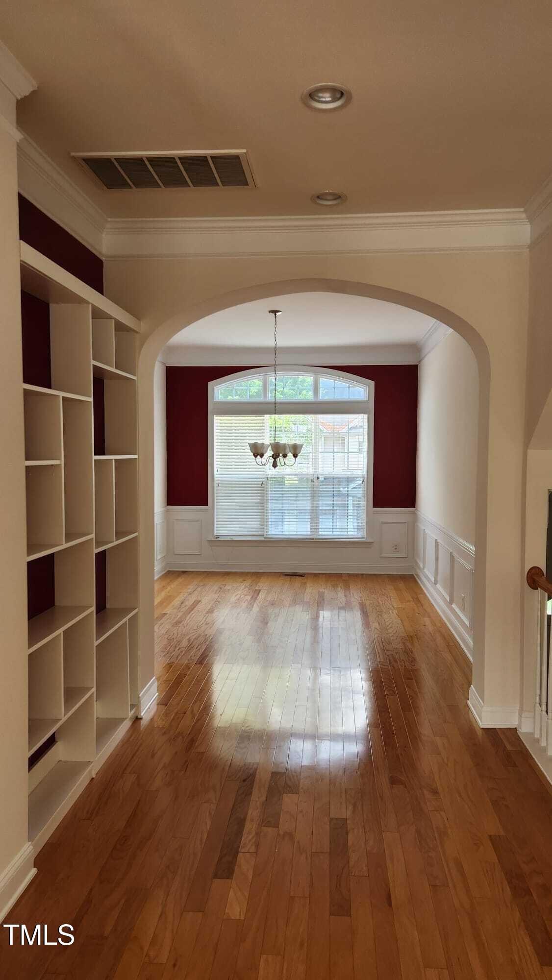 1016 Dotson Way Property Photo 22