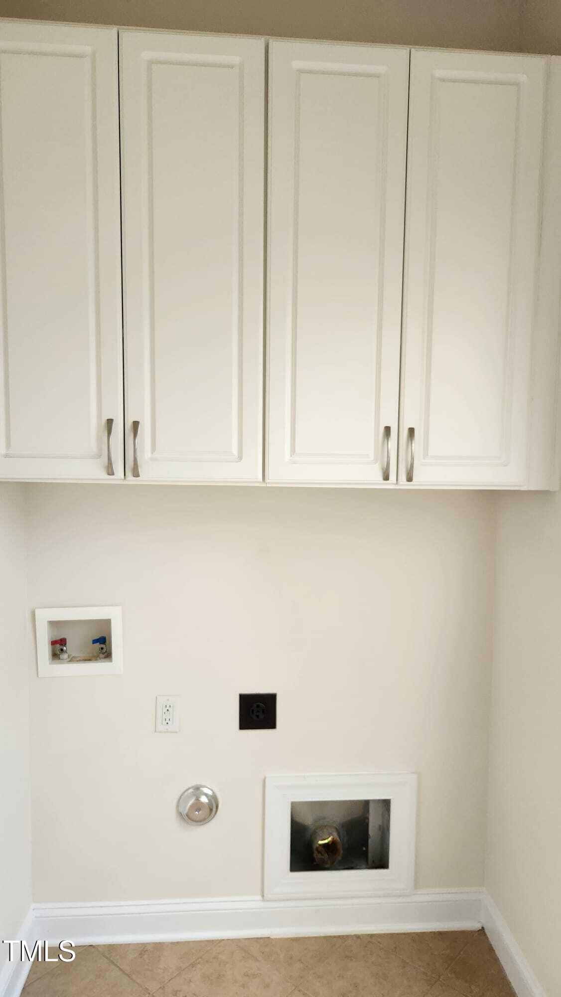 1016 Dotson Way Property Photo 26