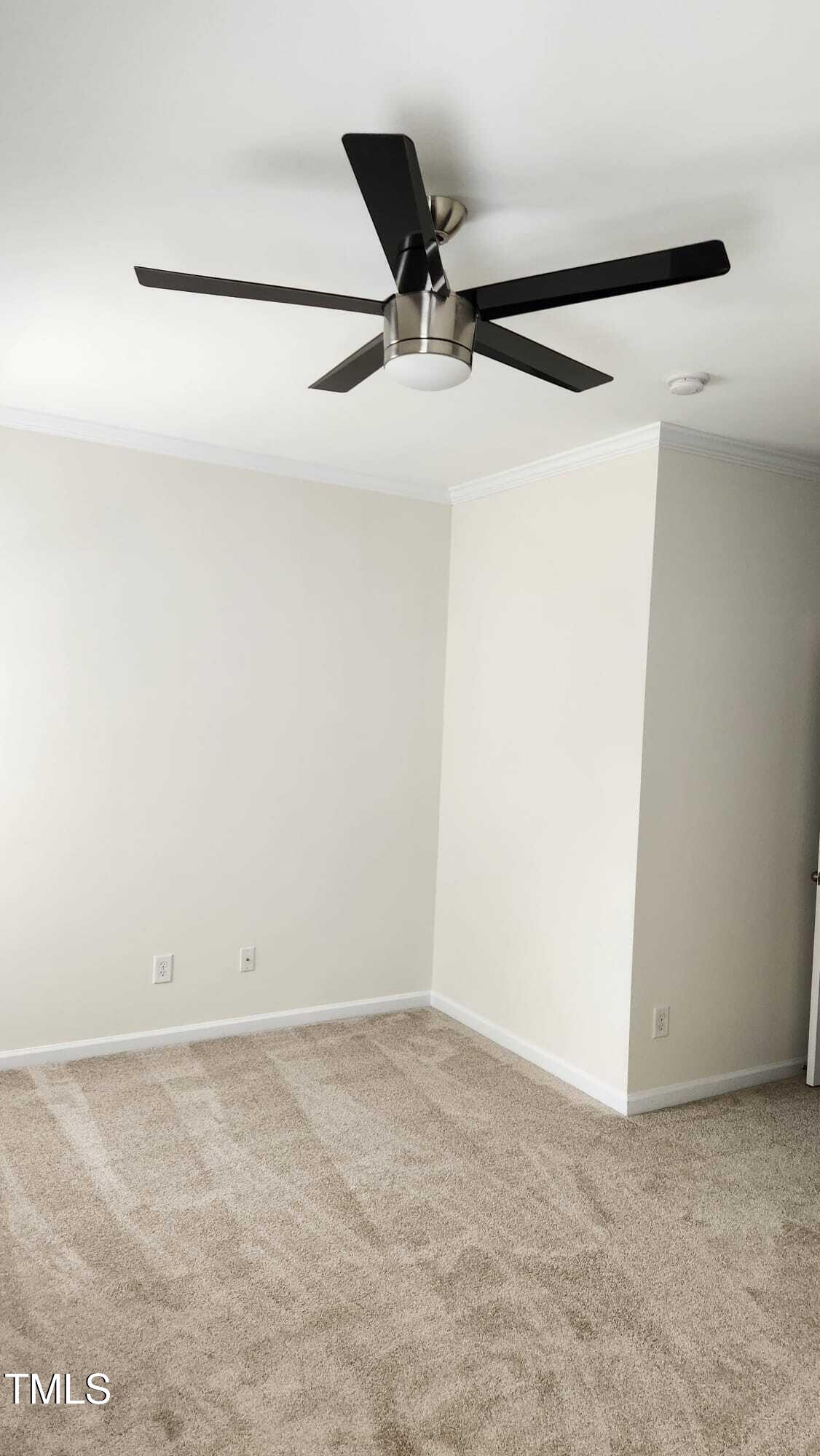 1016 Dotson Way Property Photo 35