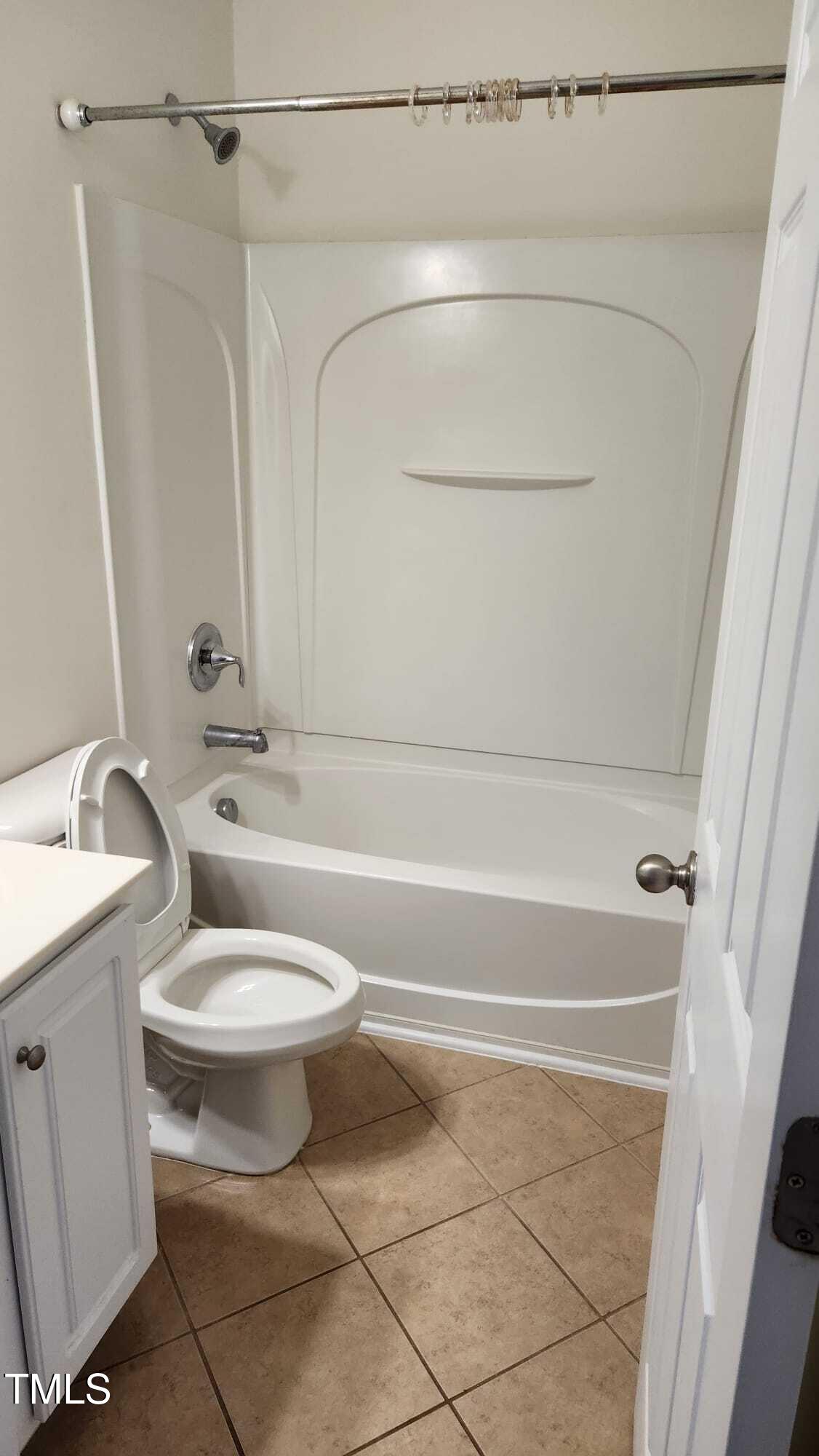 1016 Dotson Way Property Photo 36
