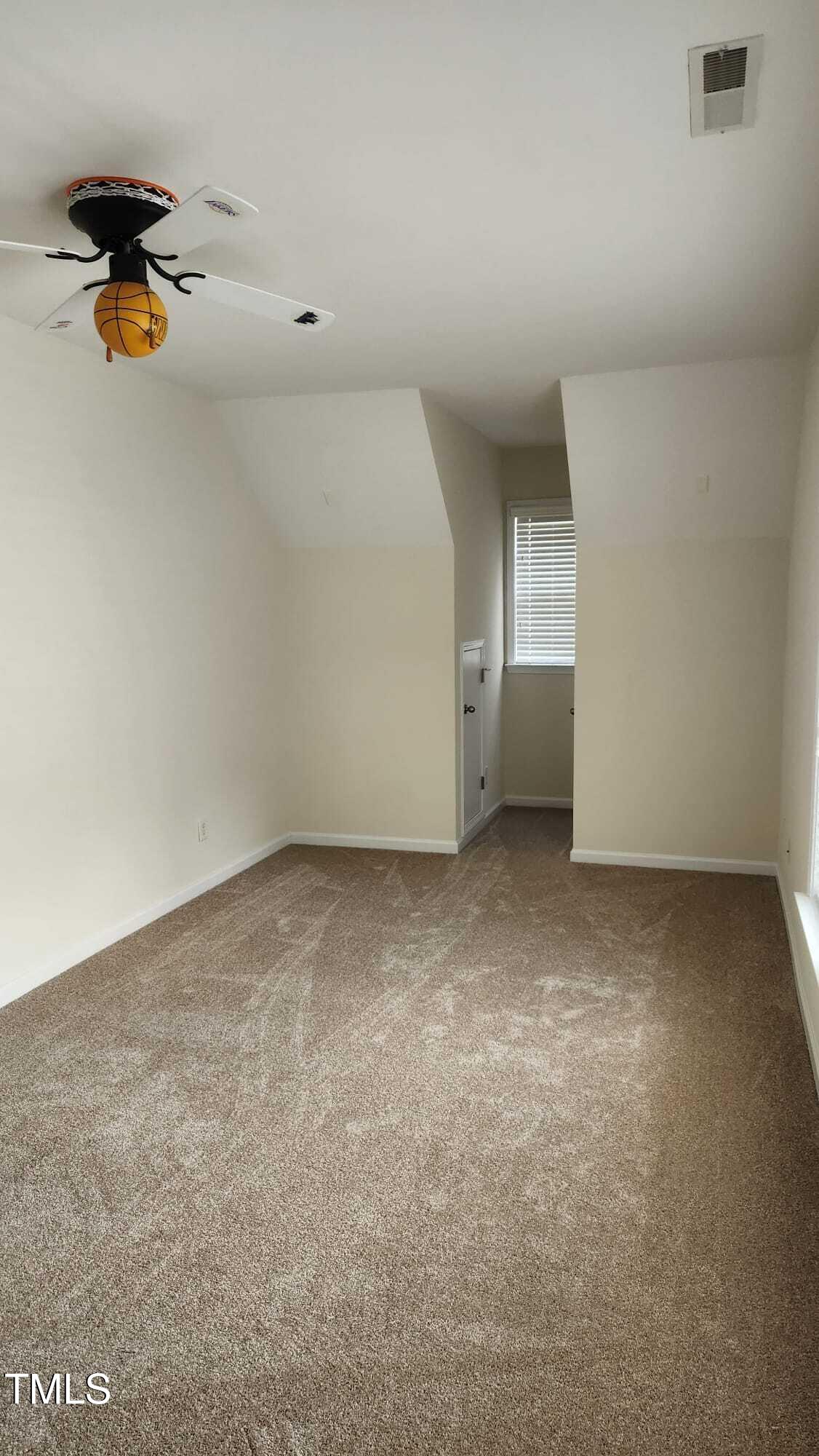 1016 Dotson Way Property Photo 43