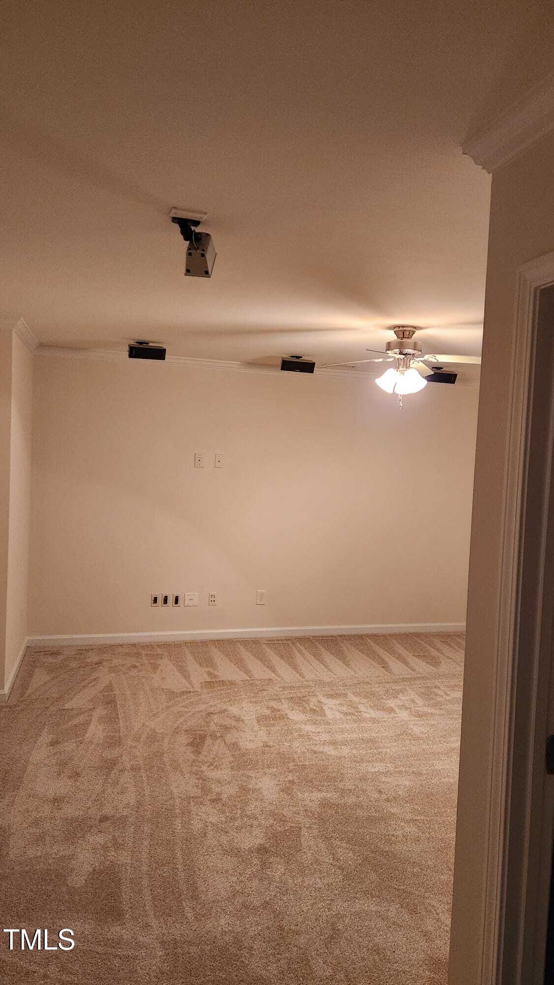 1016 Dotson Way Property Photo 47