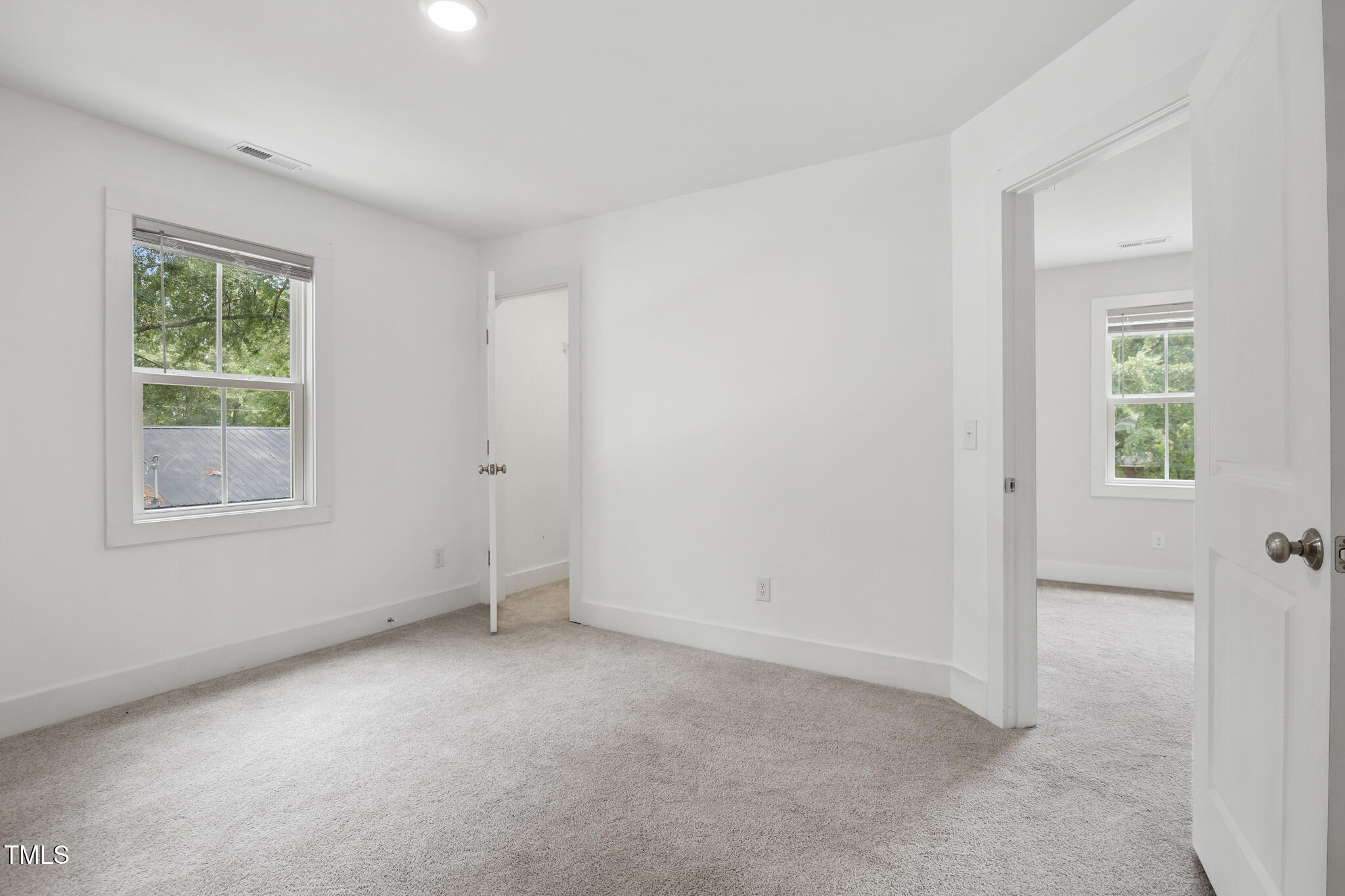 202 E South Street Property Photo 18
