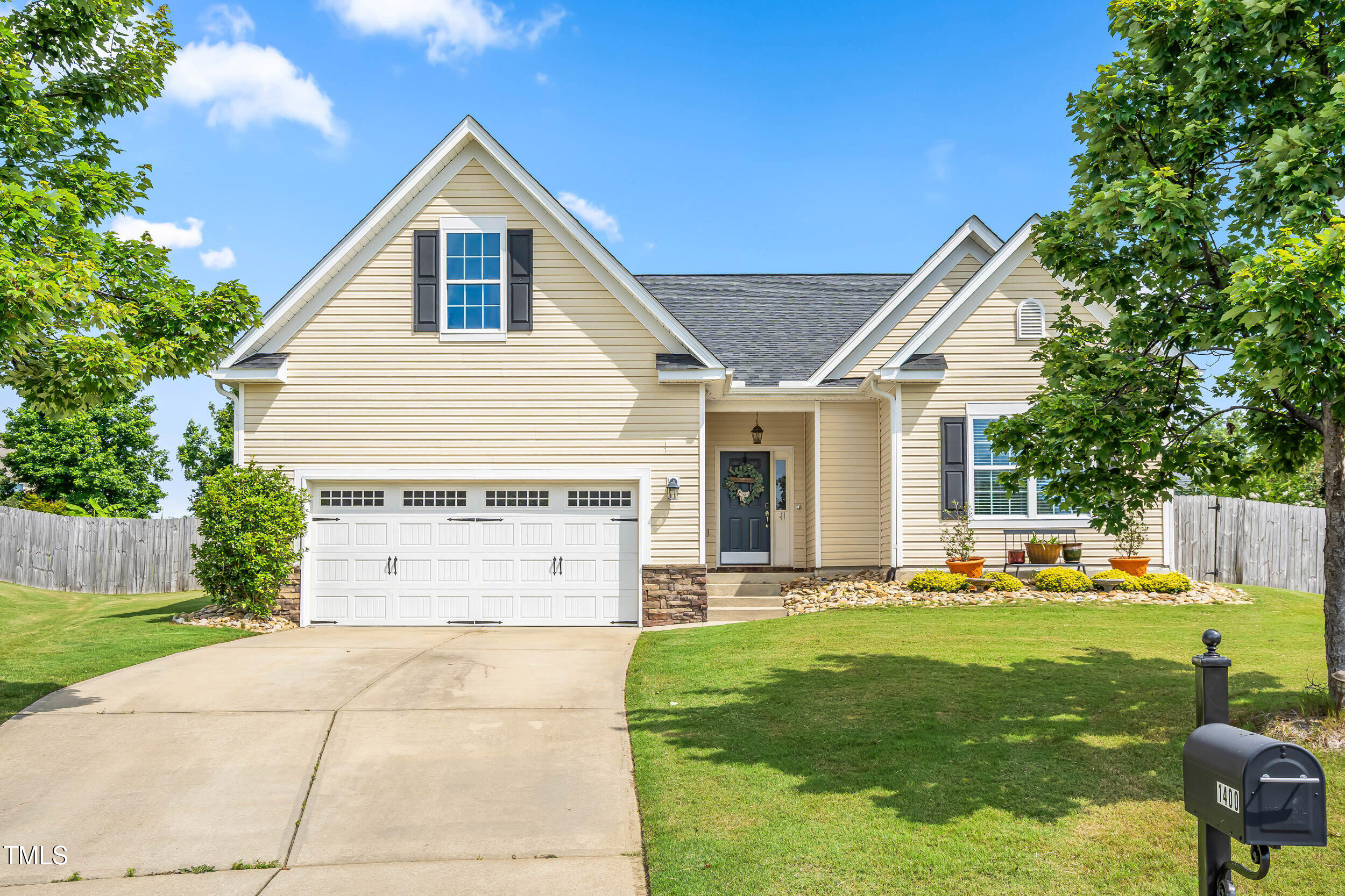 1400 Manley Court