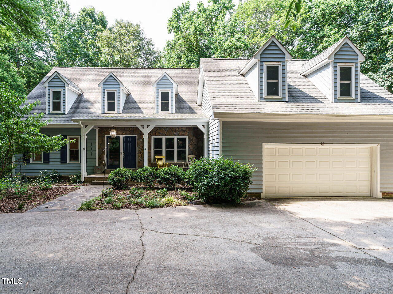 10101 Daviton Court Property Photo