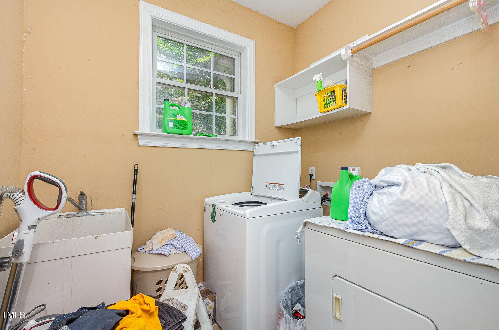 3304 Black Stallion Court Property Photo 17