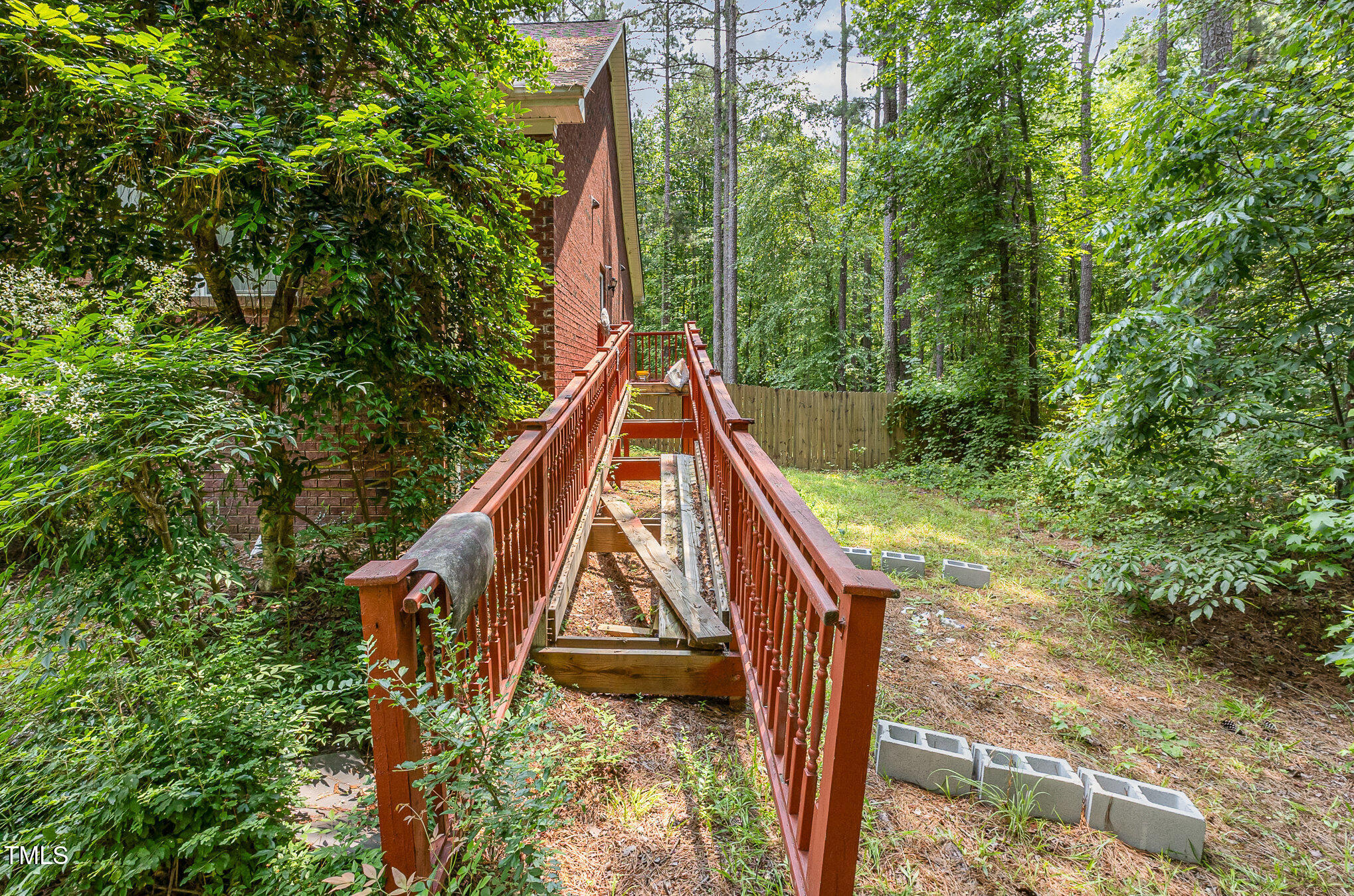 3304 Black Stallion Court Property Photo 32