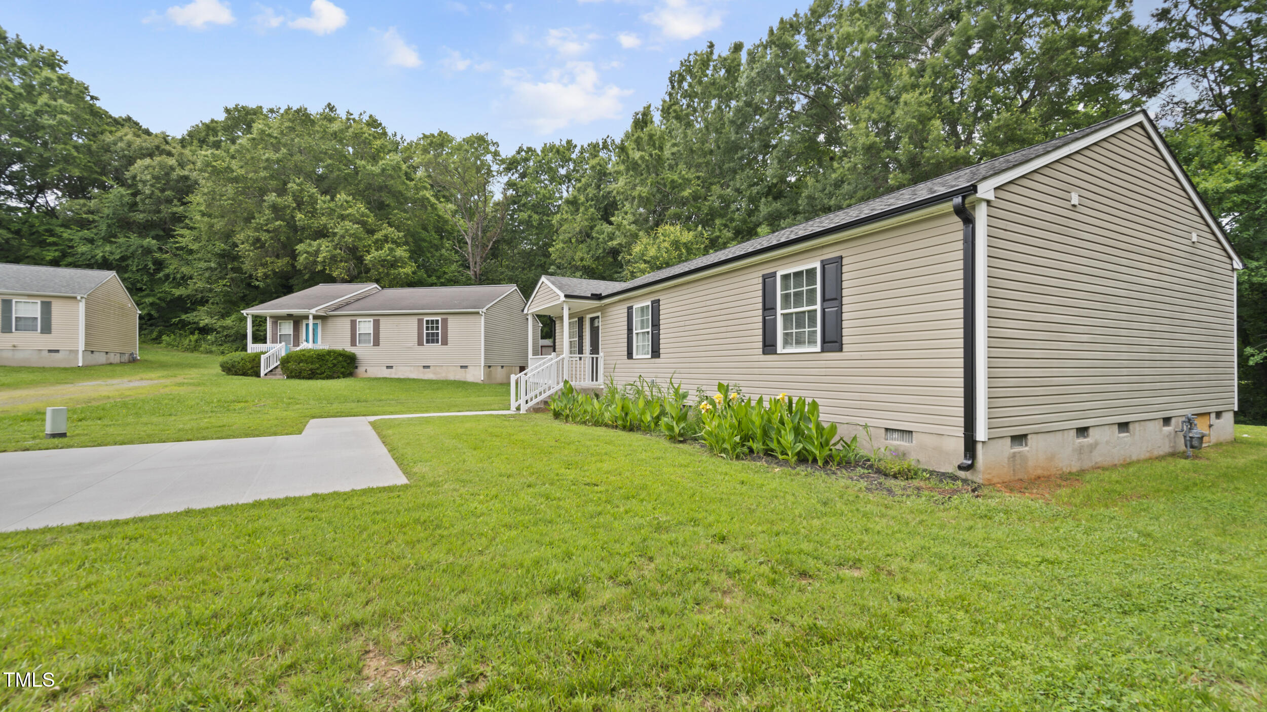 427 Elm Court Property Photo 26