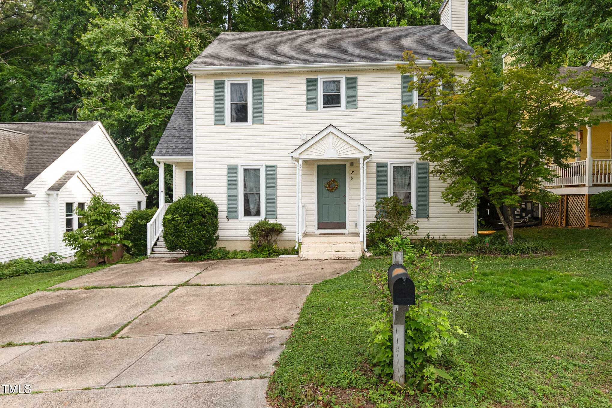 713 Saint Catherines Drive Property Photo 1