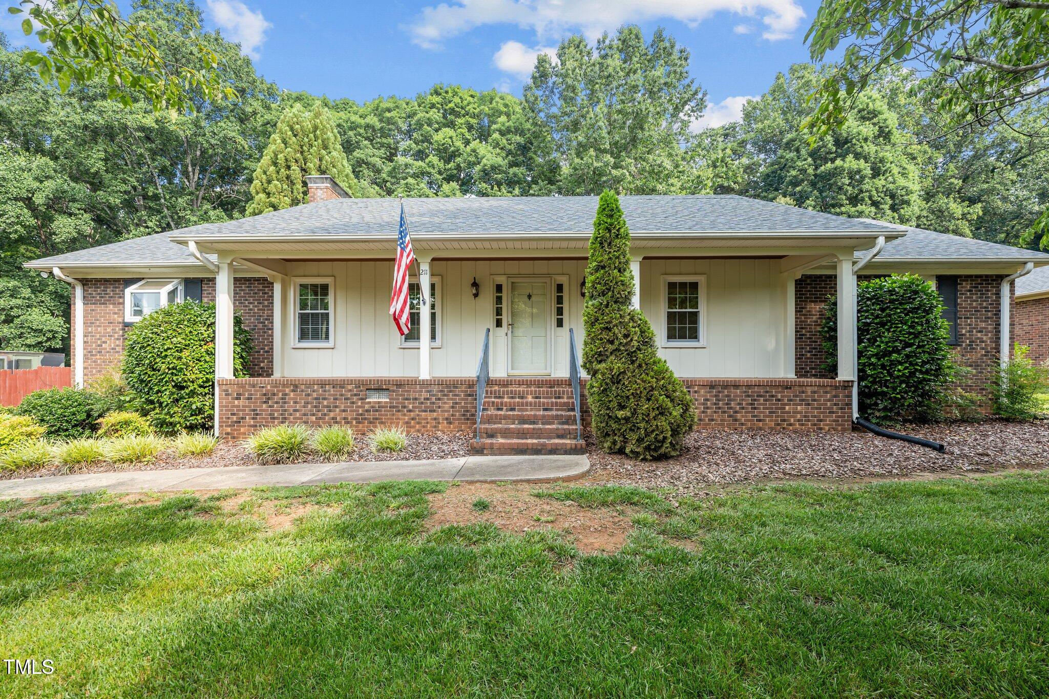 211 Forestview Drive Property Photo 1