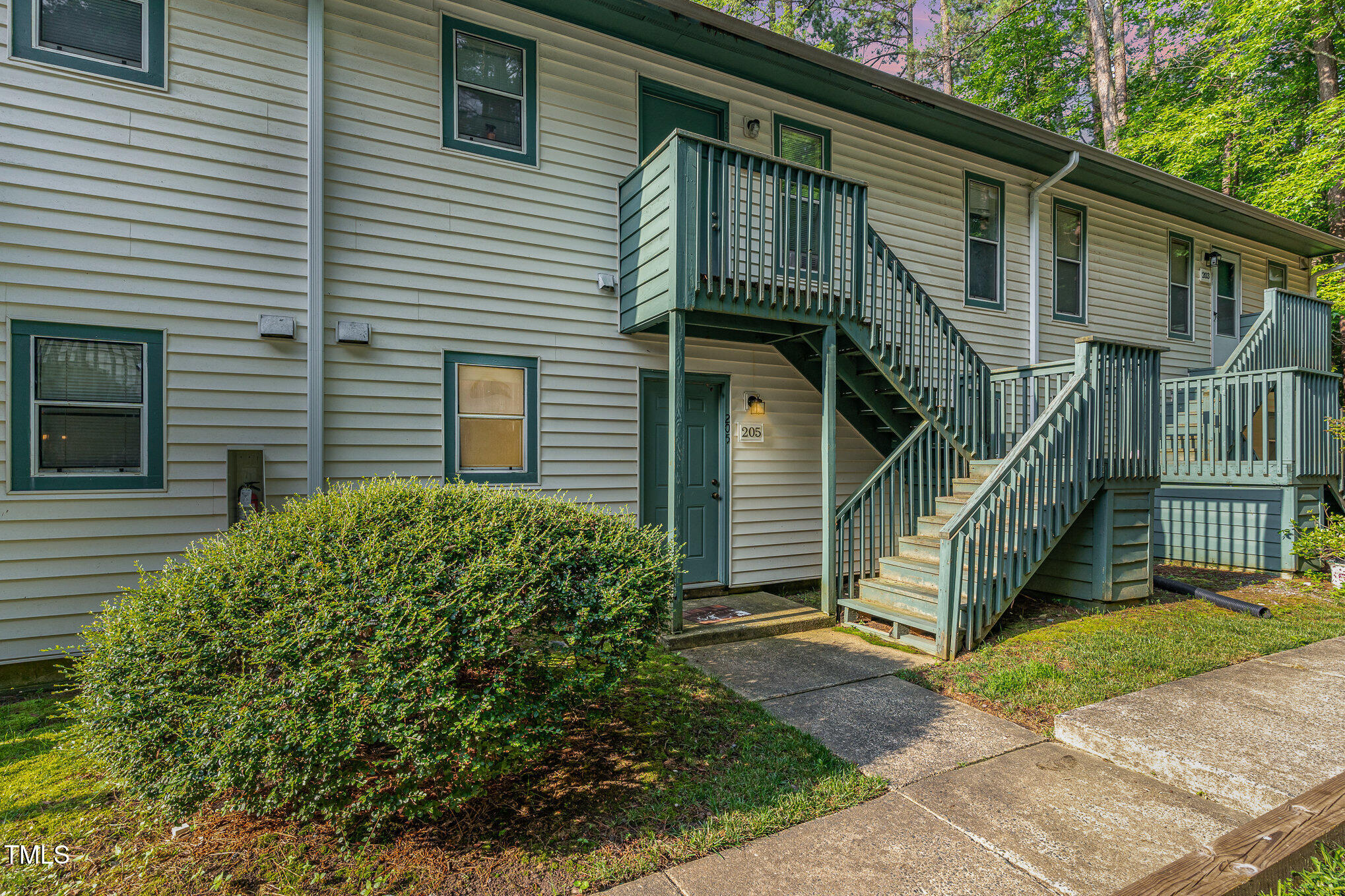 205 Ashley Forest Road Bldg D Property Photo 1