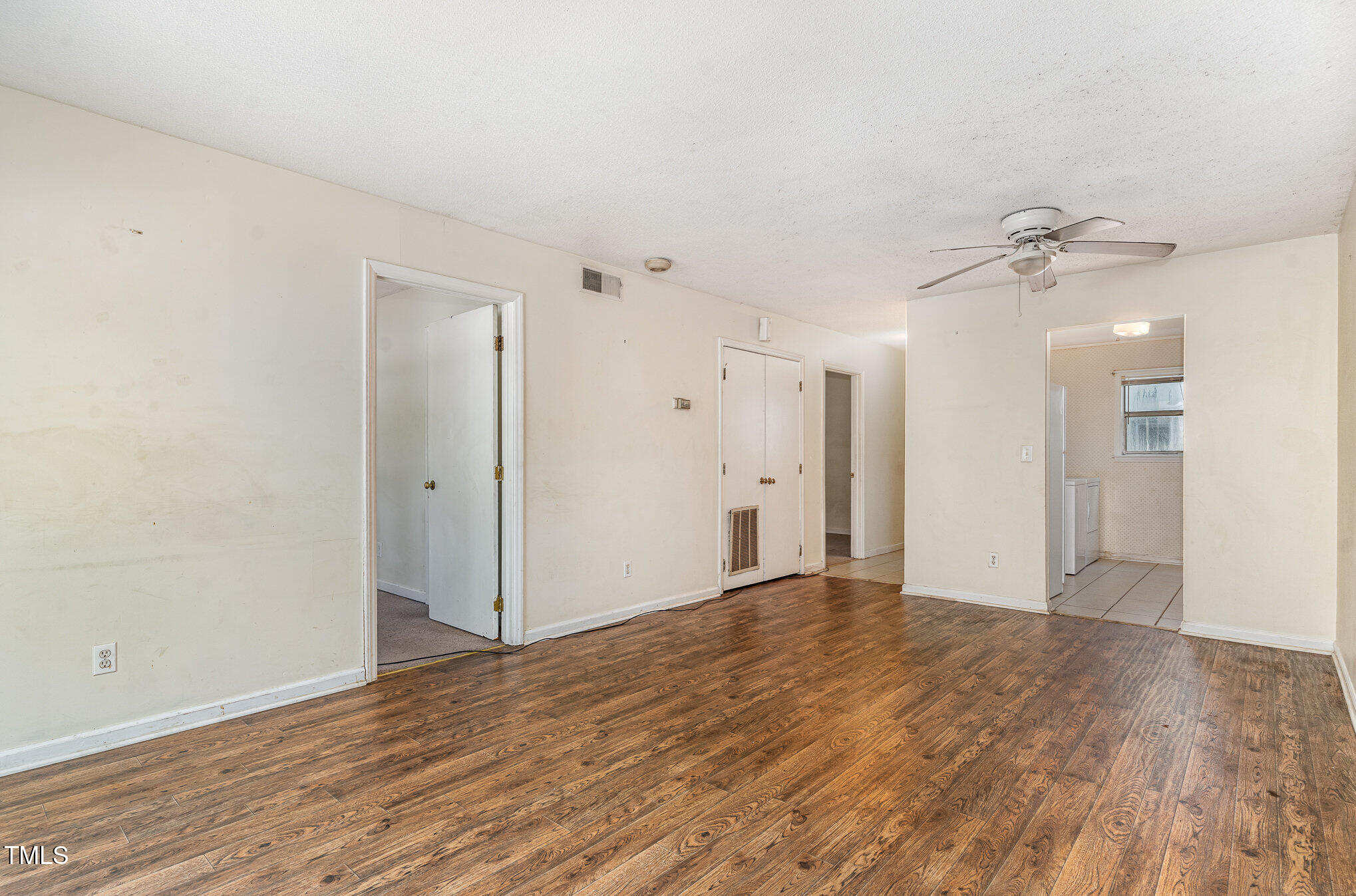 205 Ashley Forest Road Bldg D Property Photo 4