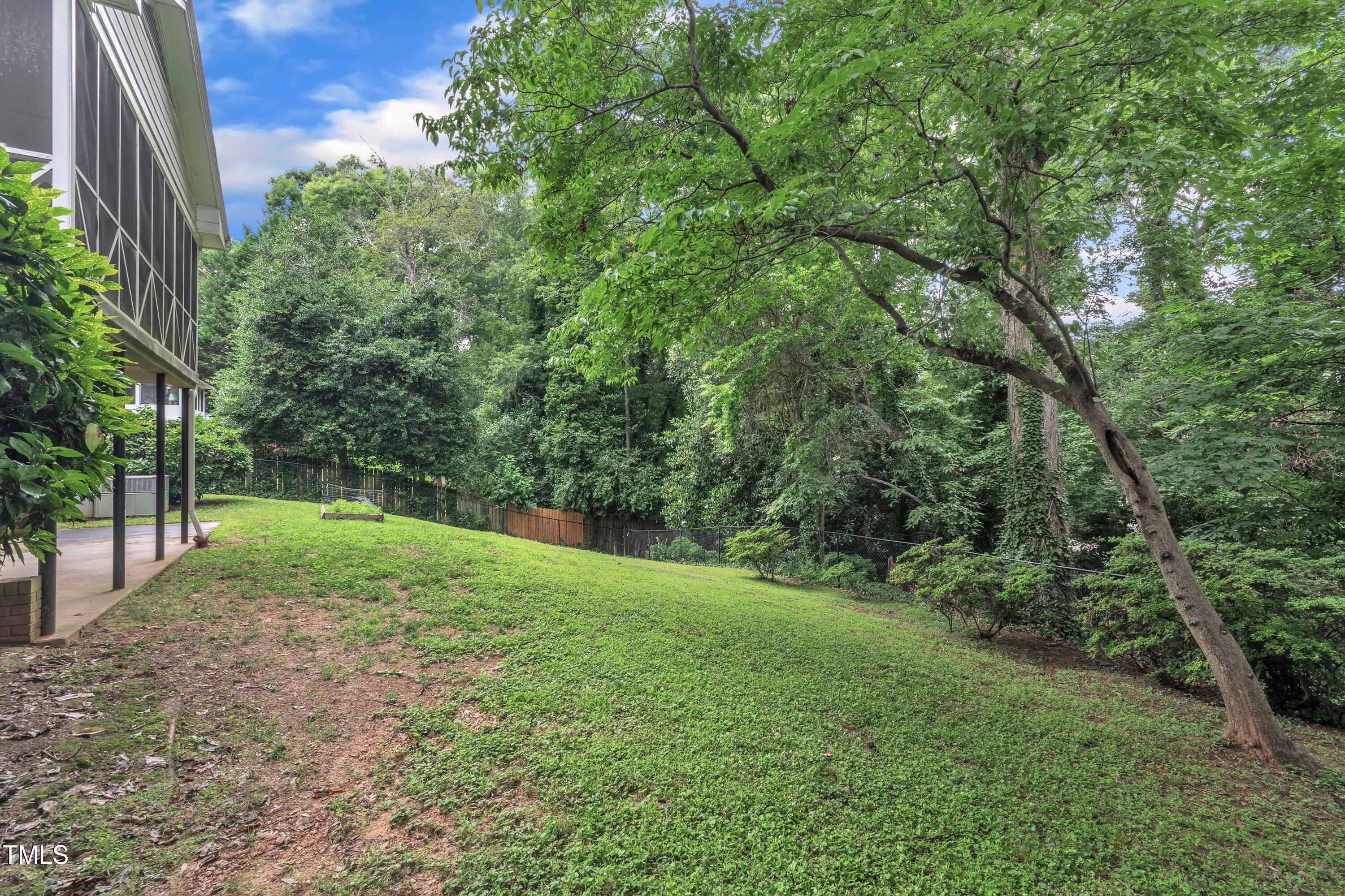 3304 Redbud Lane Property Photo 4