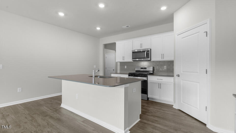 38 Lone Star Drive Property Photo 7