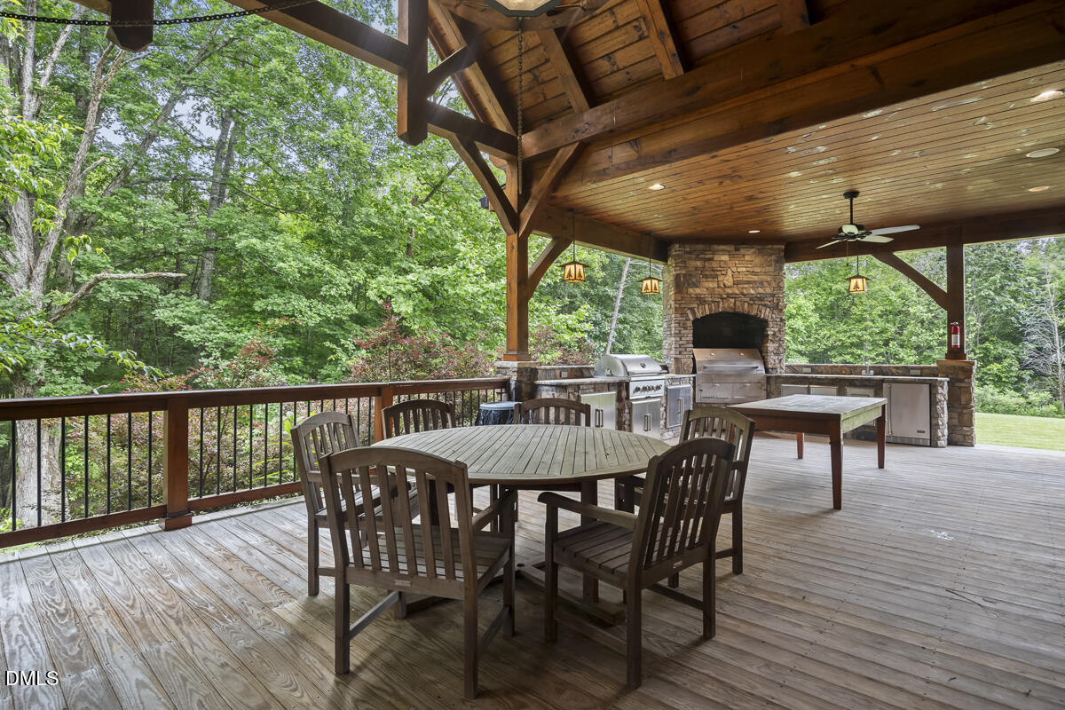 390 Line Creek Farm Road Property Photo 11