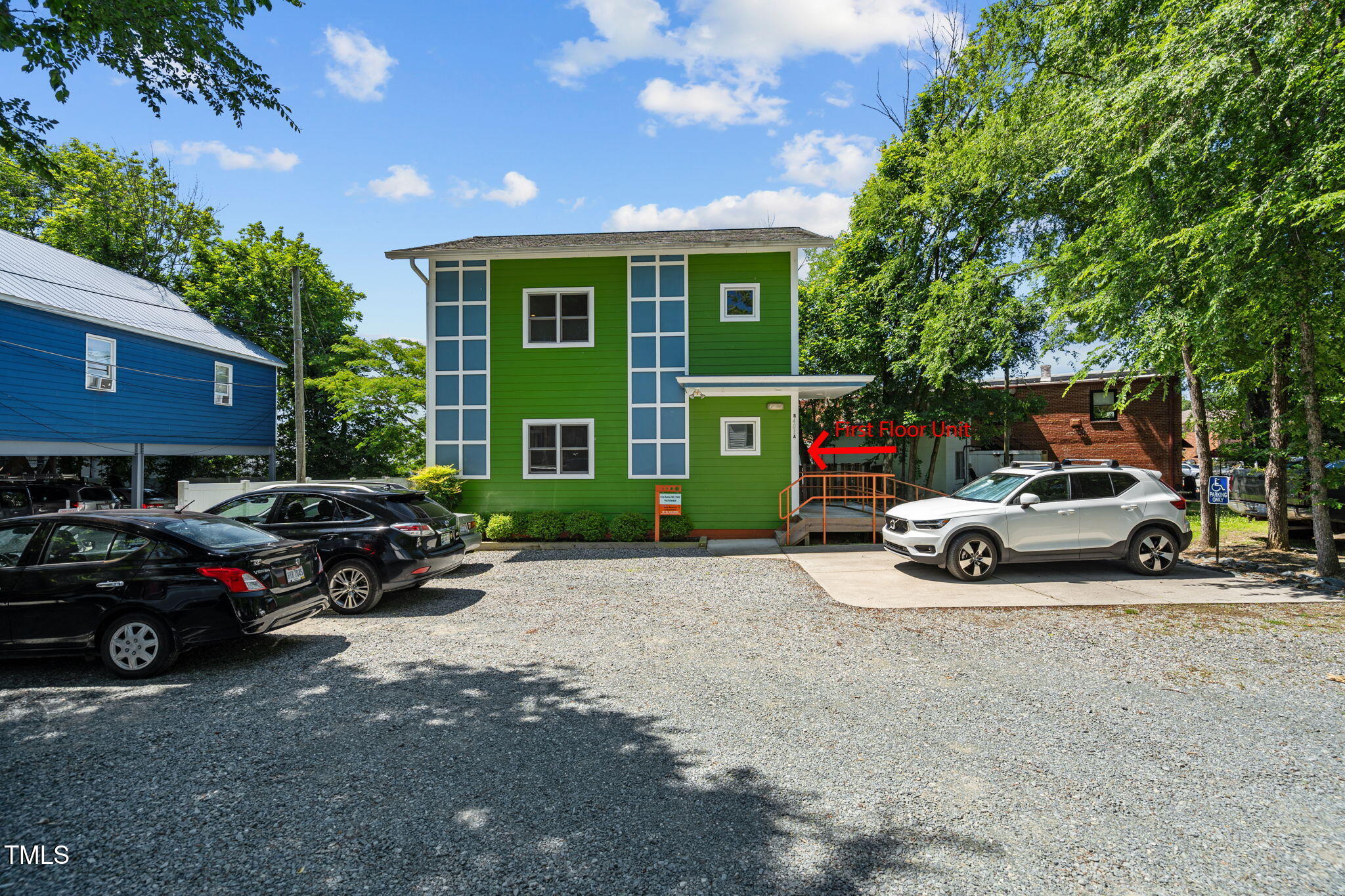 401 W Weaver Street # A Property Photo 3