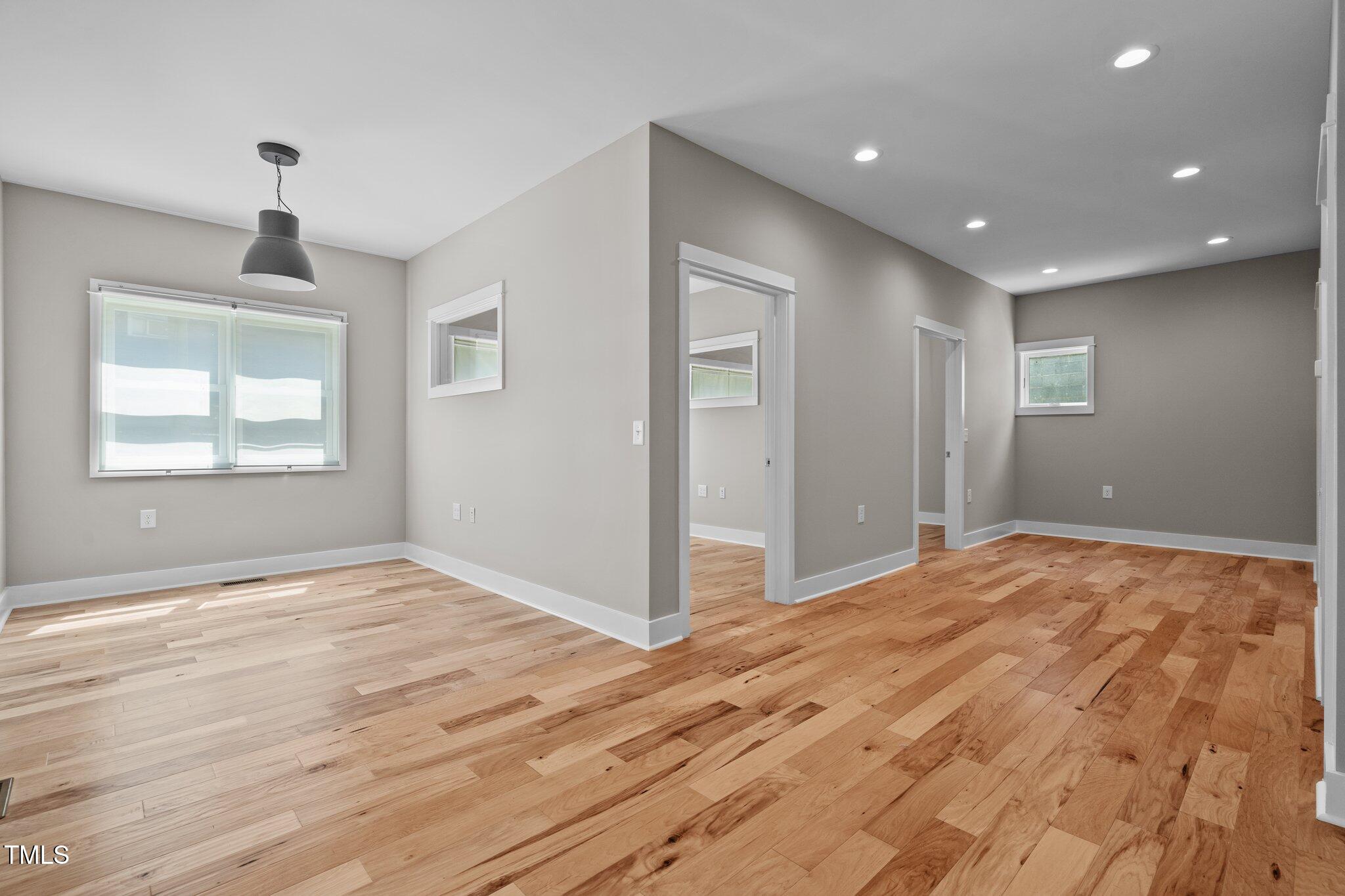 401 W Weaver Street # A Property Photo 7