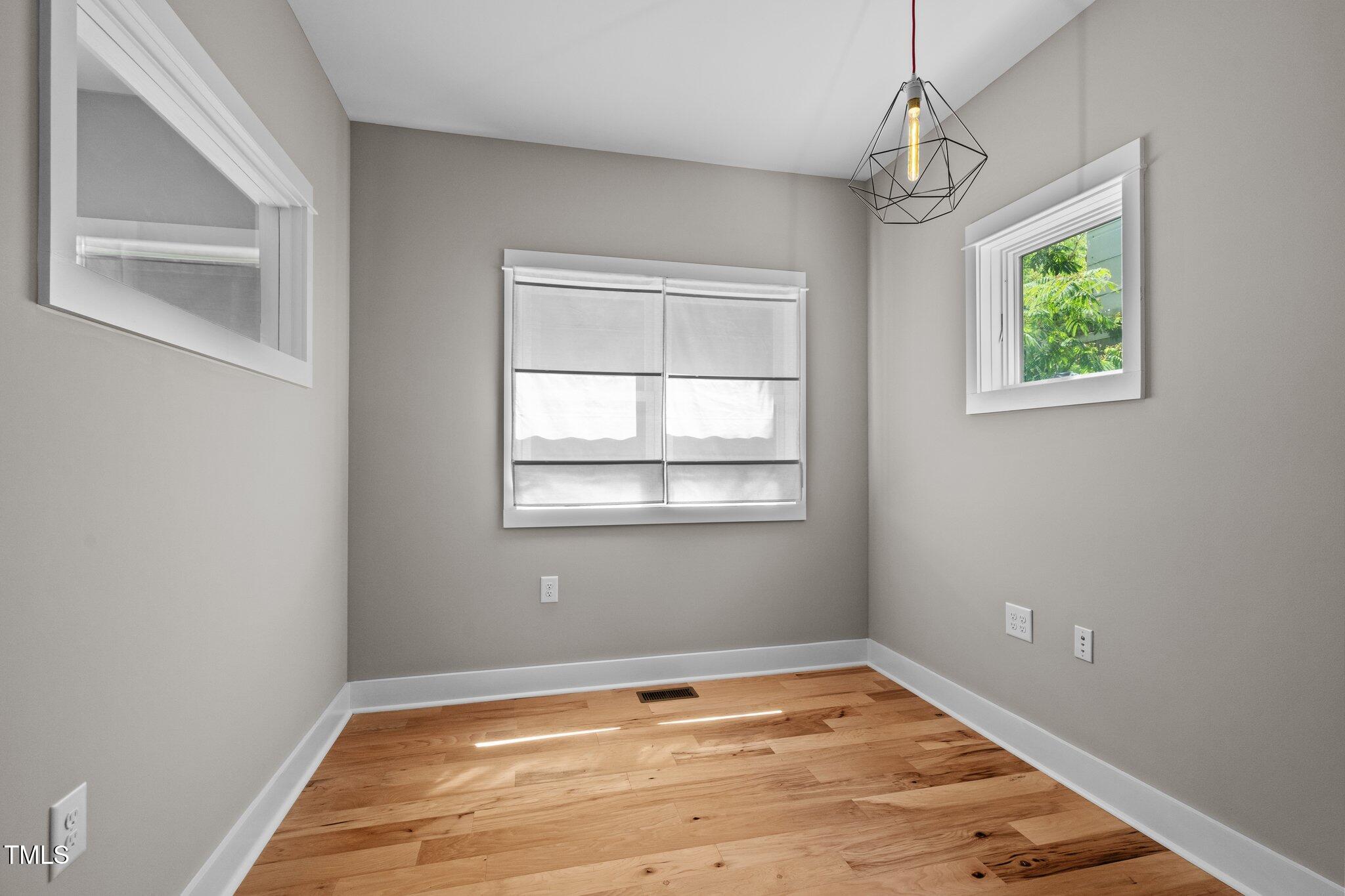 401 W Weaver Street # A Property Photo 14