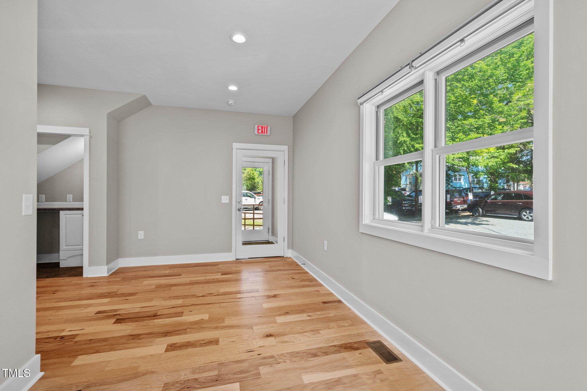 401 W Weaver Street # A Property Photo 15