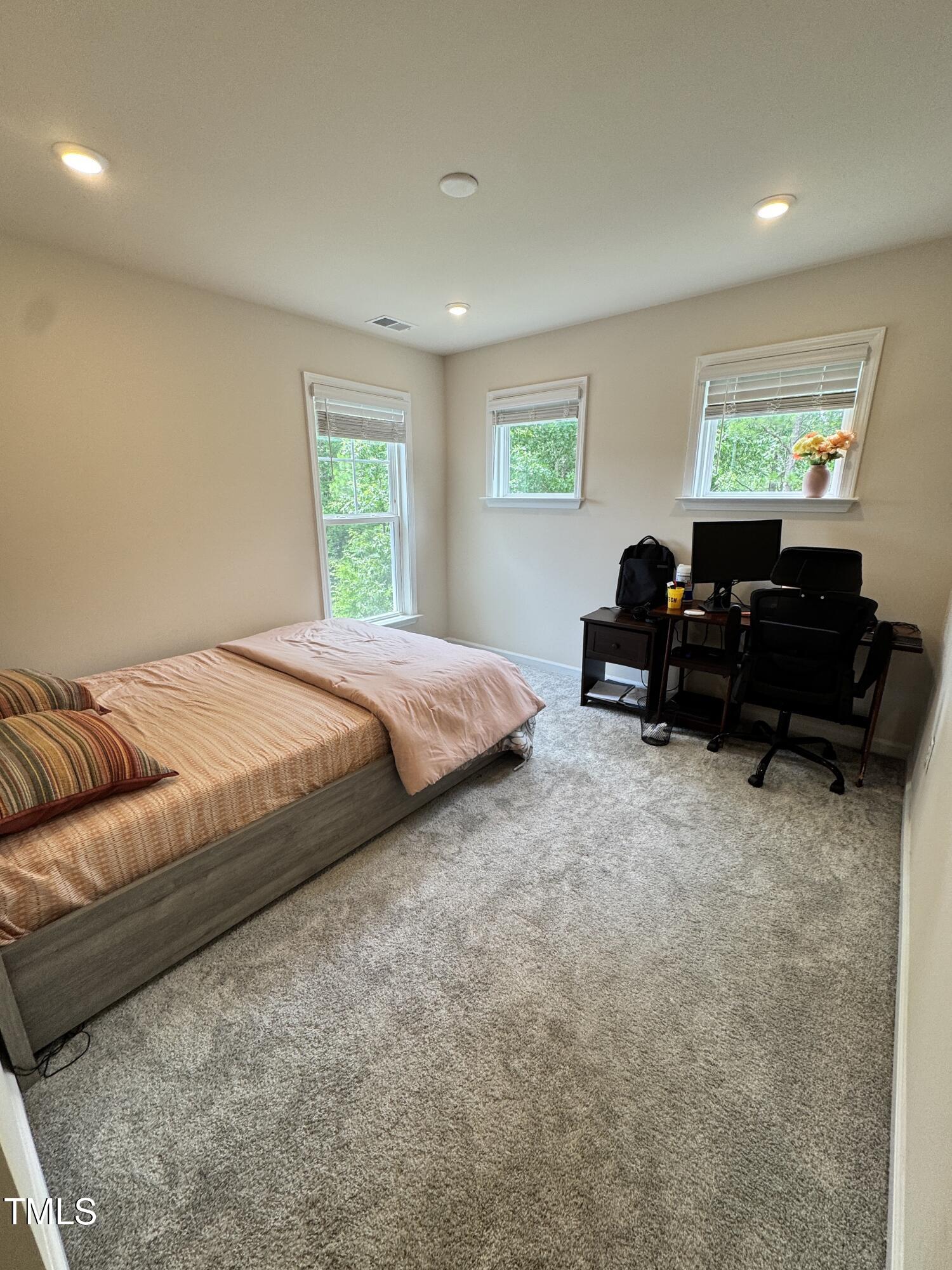 422 Notre Dame Drive Property Photo 19