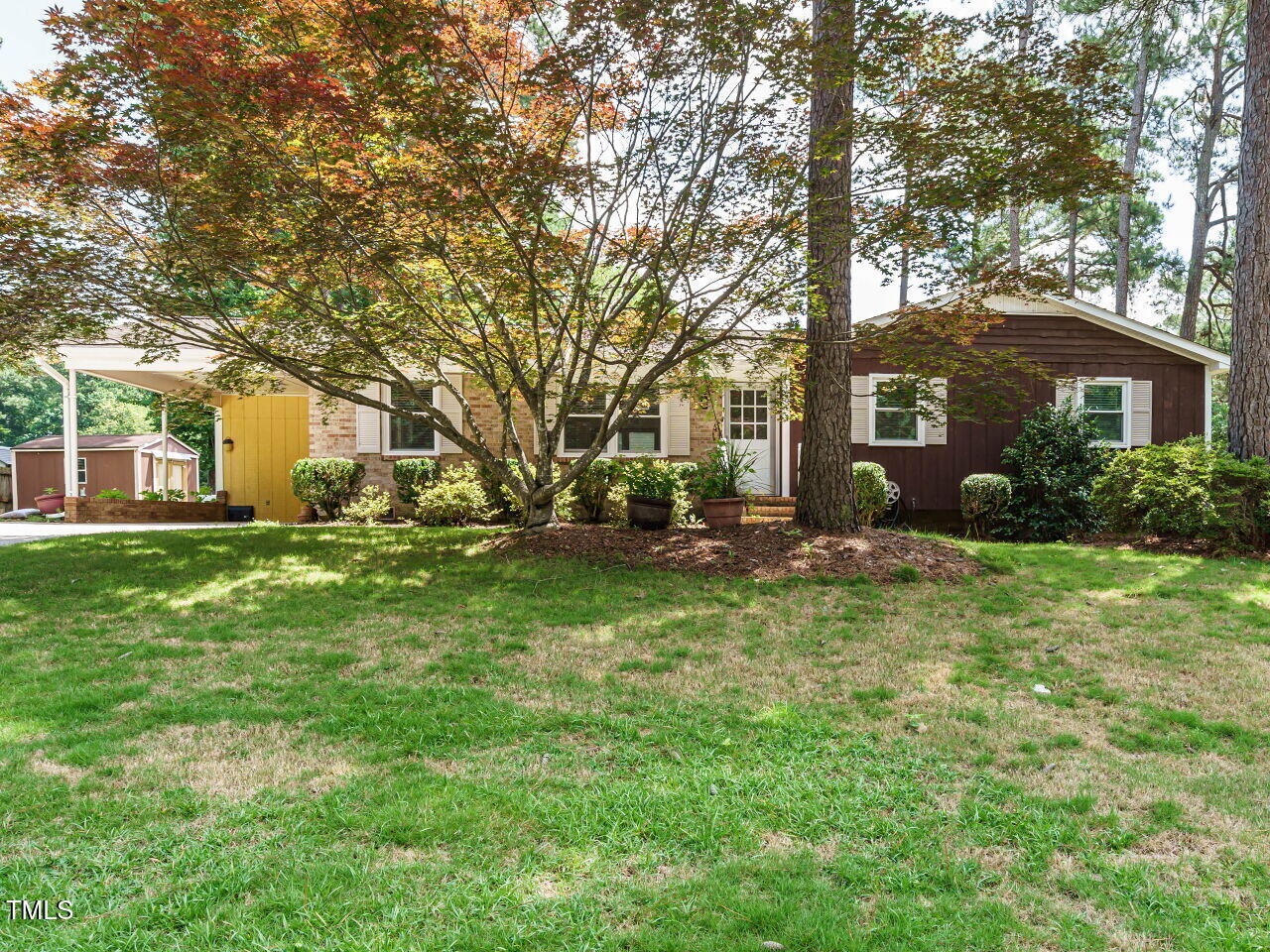 100 Upton Court Property Photo
