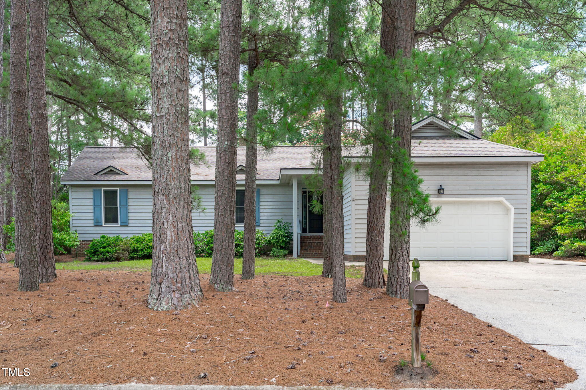502 Hillcrest Road Property Photo 1