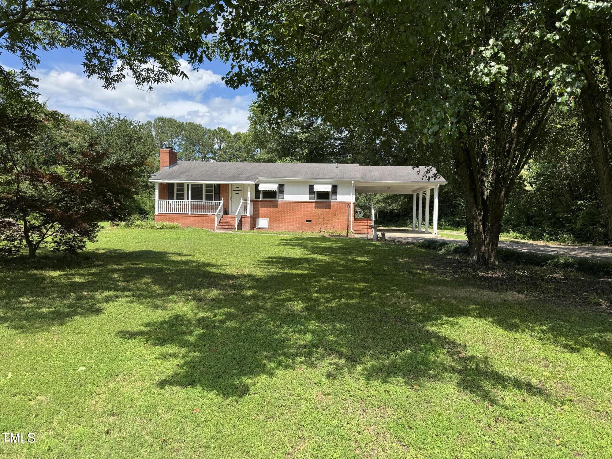 607 S Smithfield Road Property Photo 1
