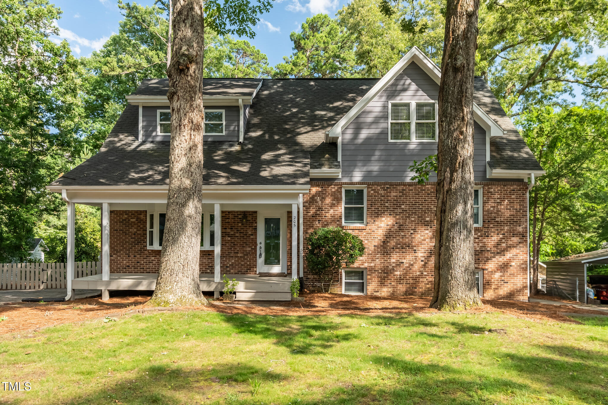 205 Northfield Drive Property Photo 1