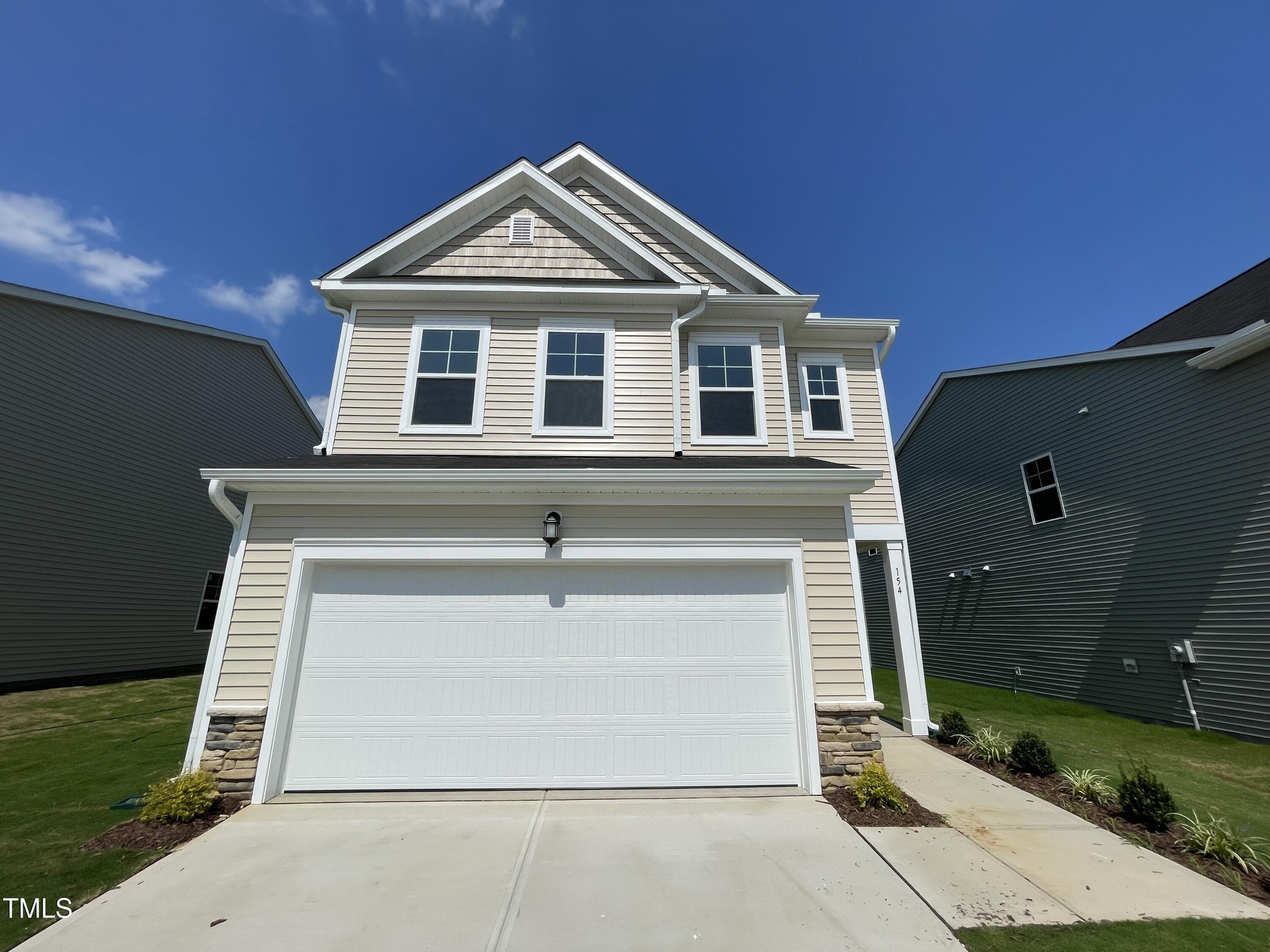 154 N Finley Landing Parkway Property Photo 1