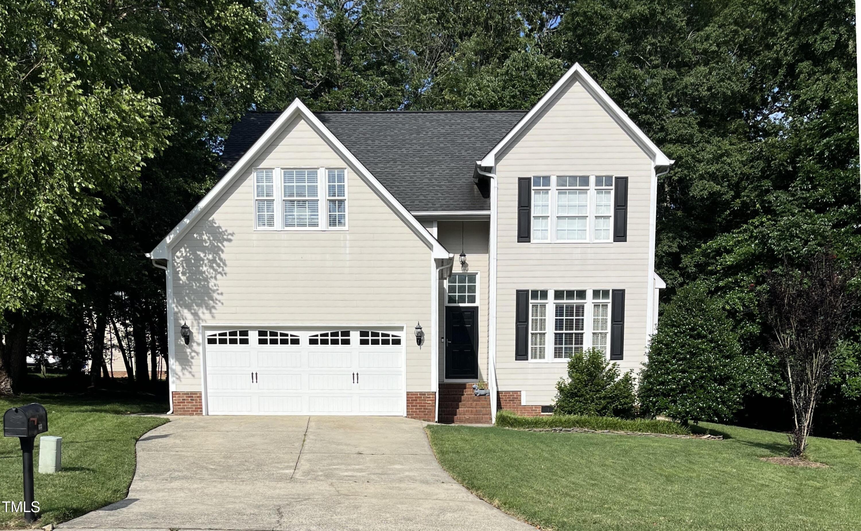 433 Turnberry Drive Property Photo 1