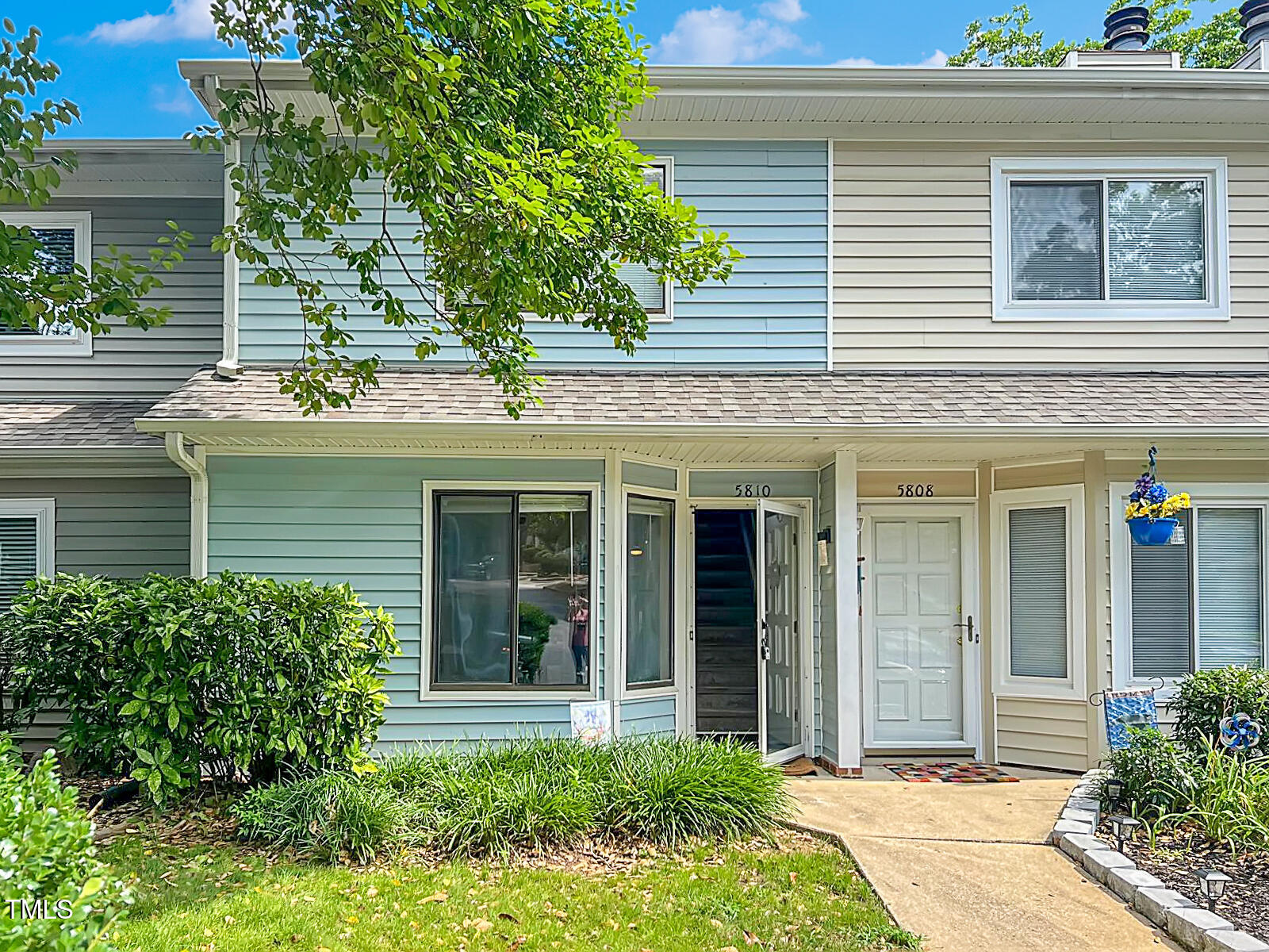 5810 Shady Grove Circle Property Photo 1