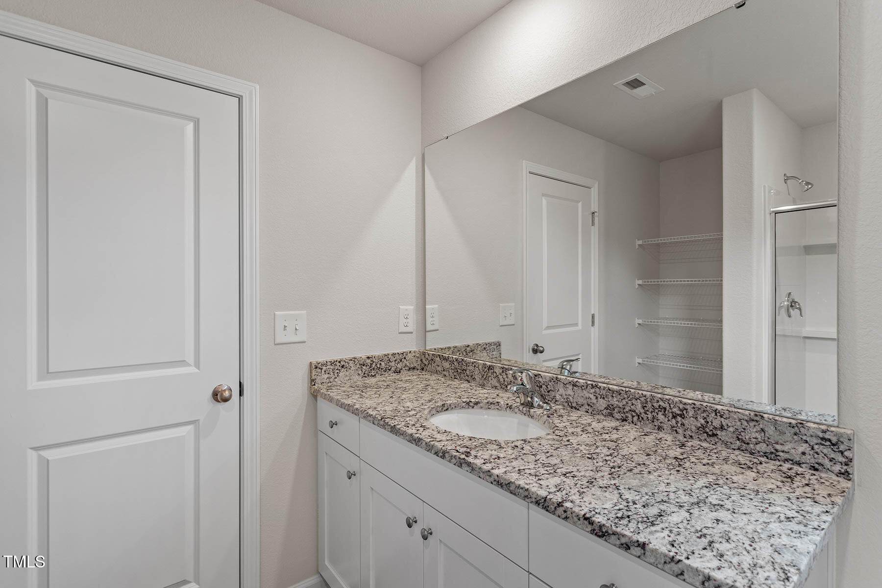 8960 Ava Drive Property Photo 13