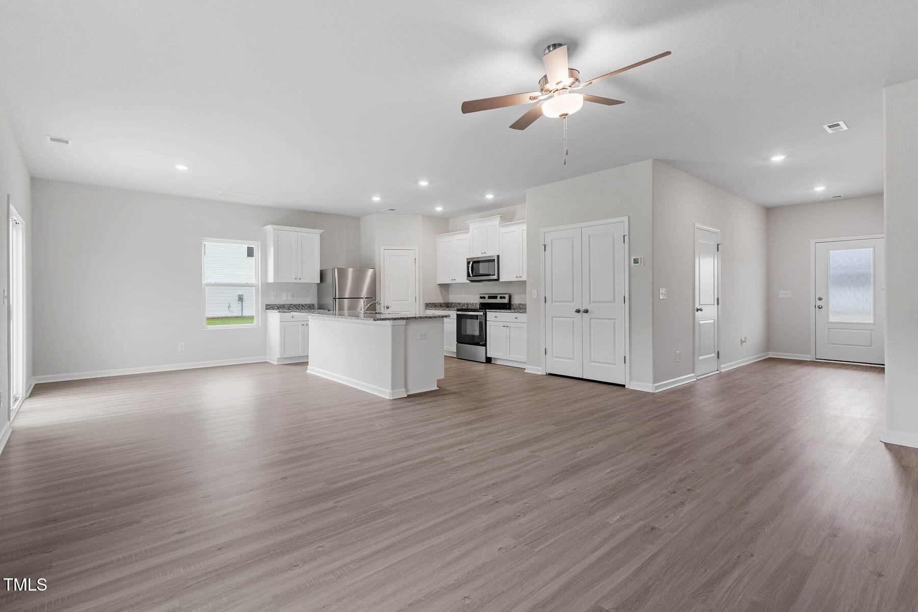 8960 Ava Drive Property Photo 19
