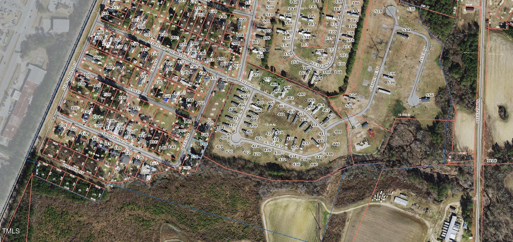 709 Queen Street Property Photo 6