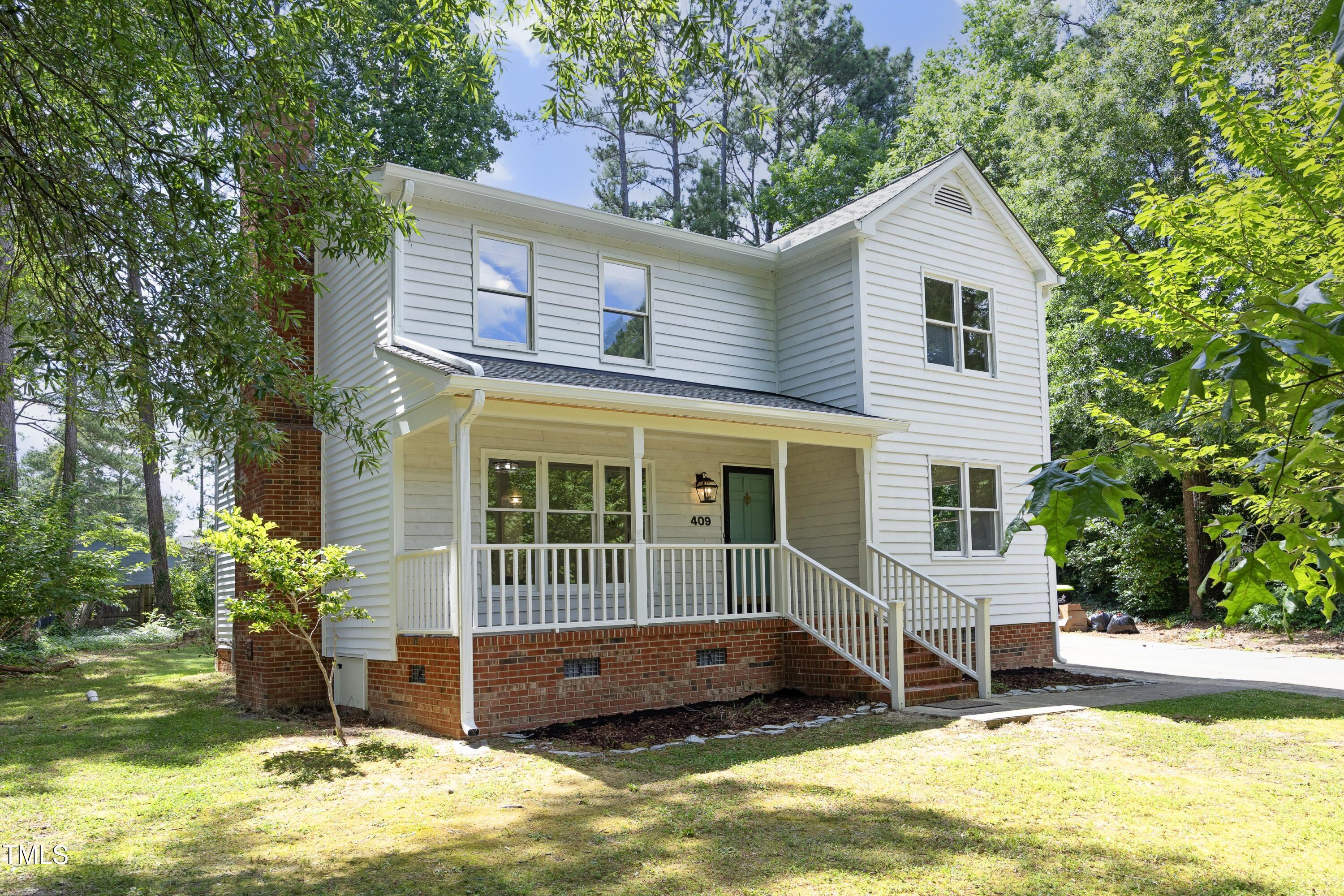 409 Glaive Drive Property Photo 1