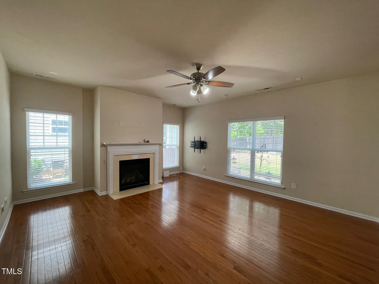 2107 Toad Hollow Property Photo 2