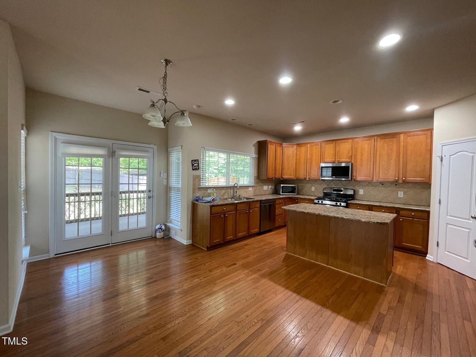 2107 Toad Hollow Property Photo 5