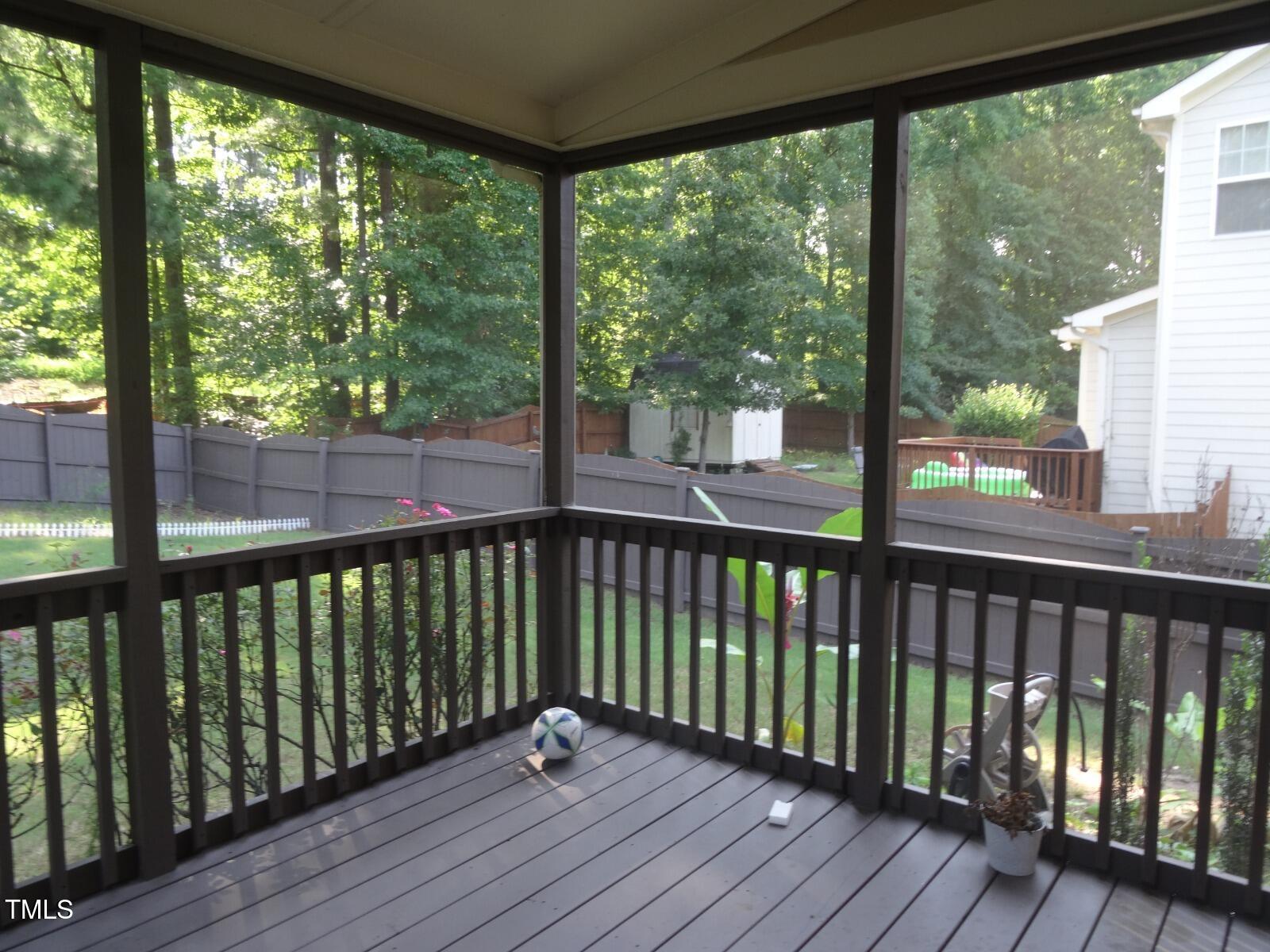 2107 Toad Hollow Property Photo 23