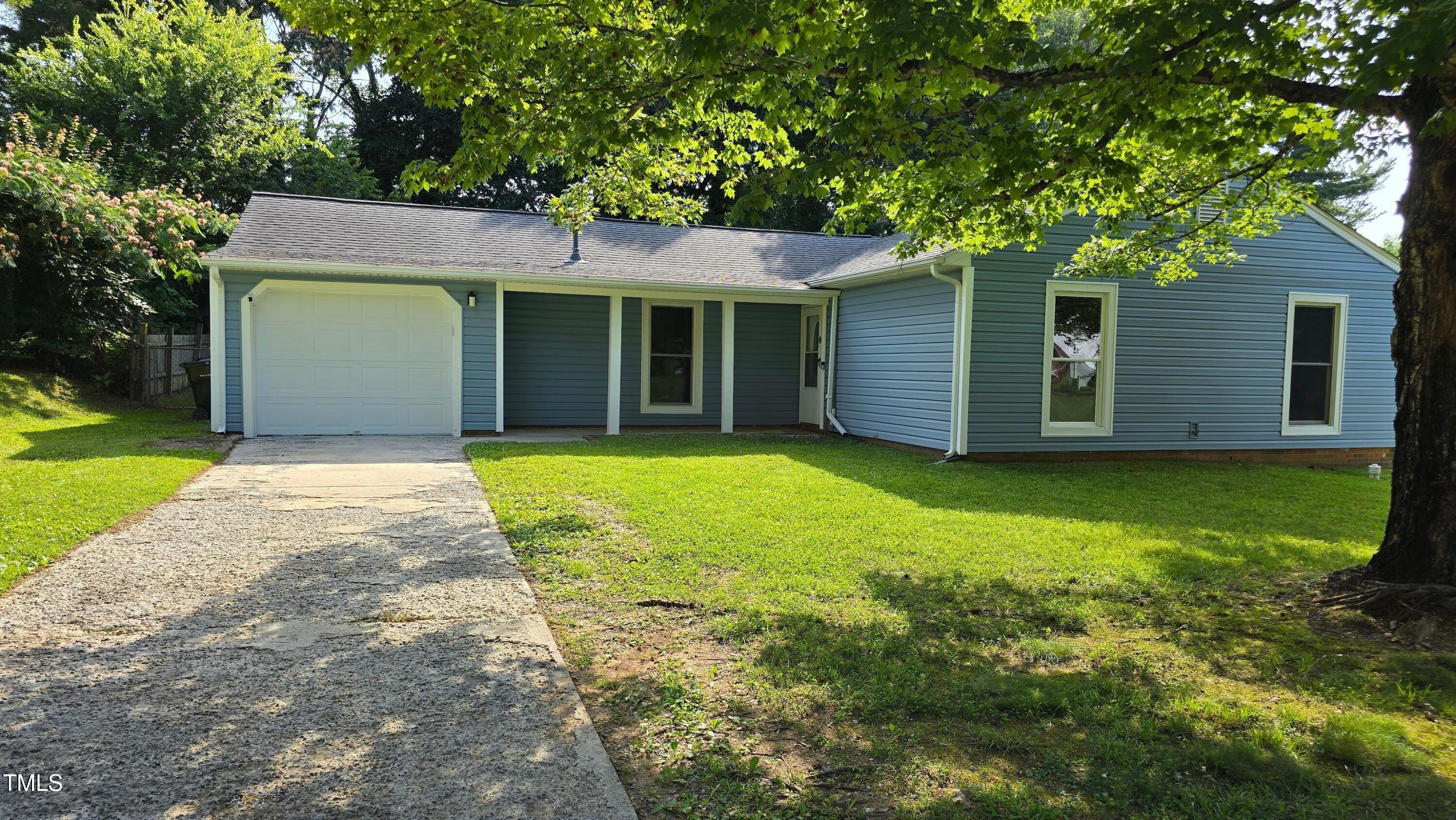 2725 Westchester Drive Property Photo 1