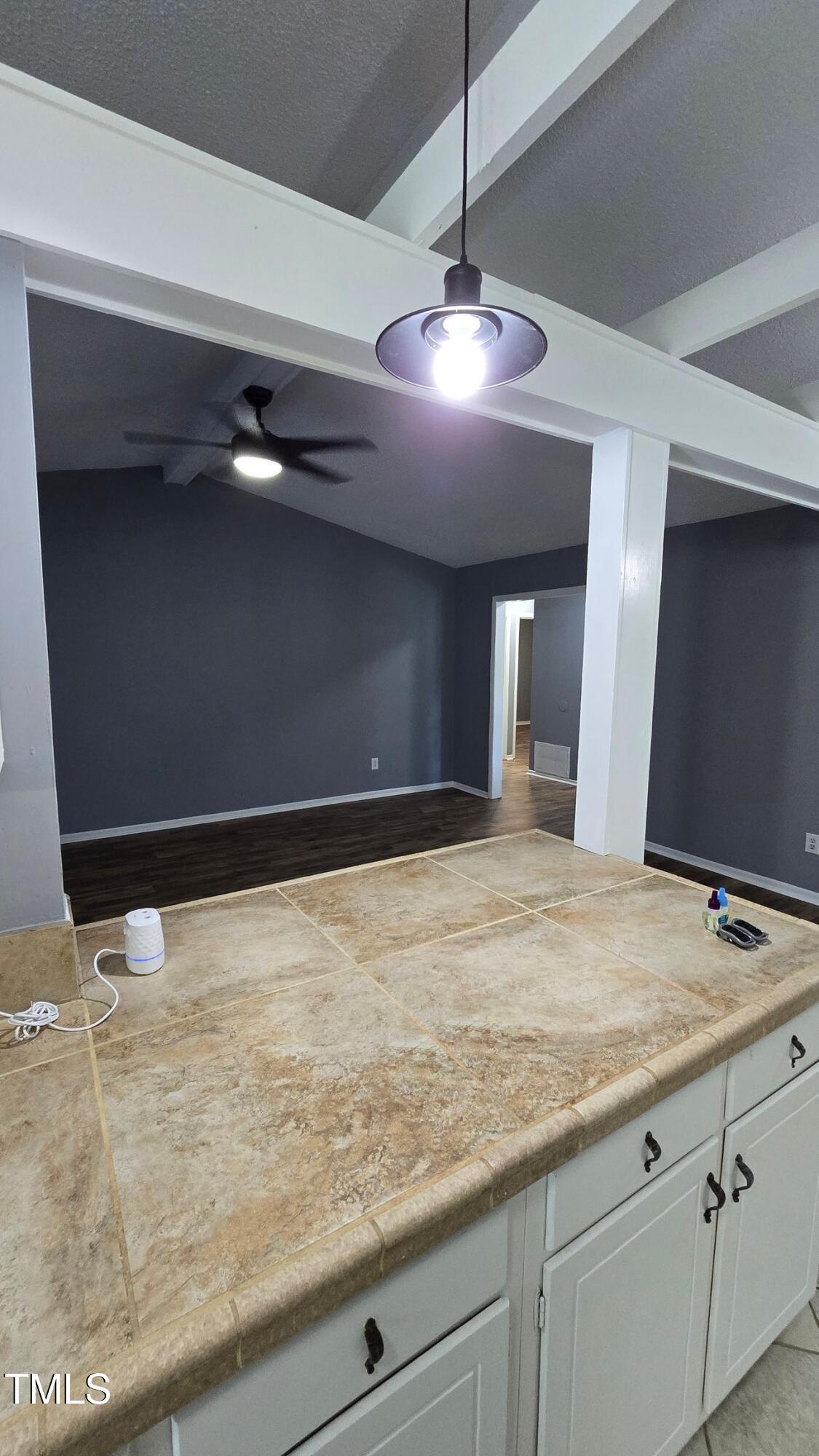 2725 Westchester Drive Property Photo 7