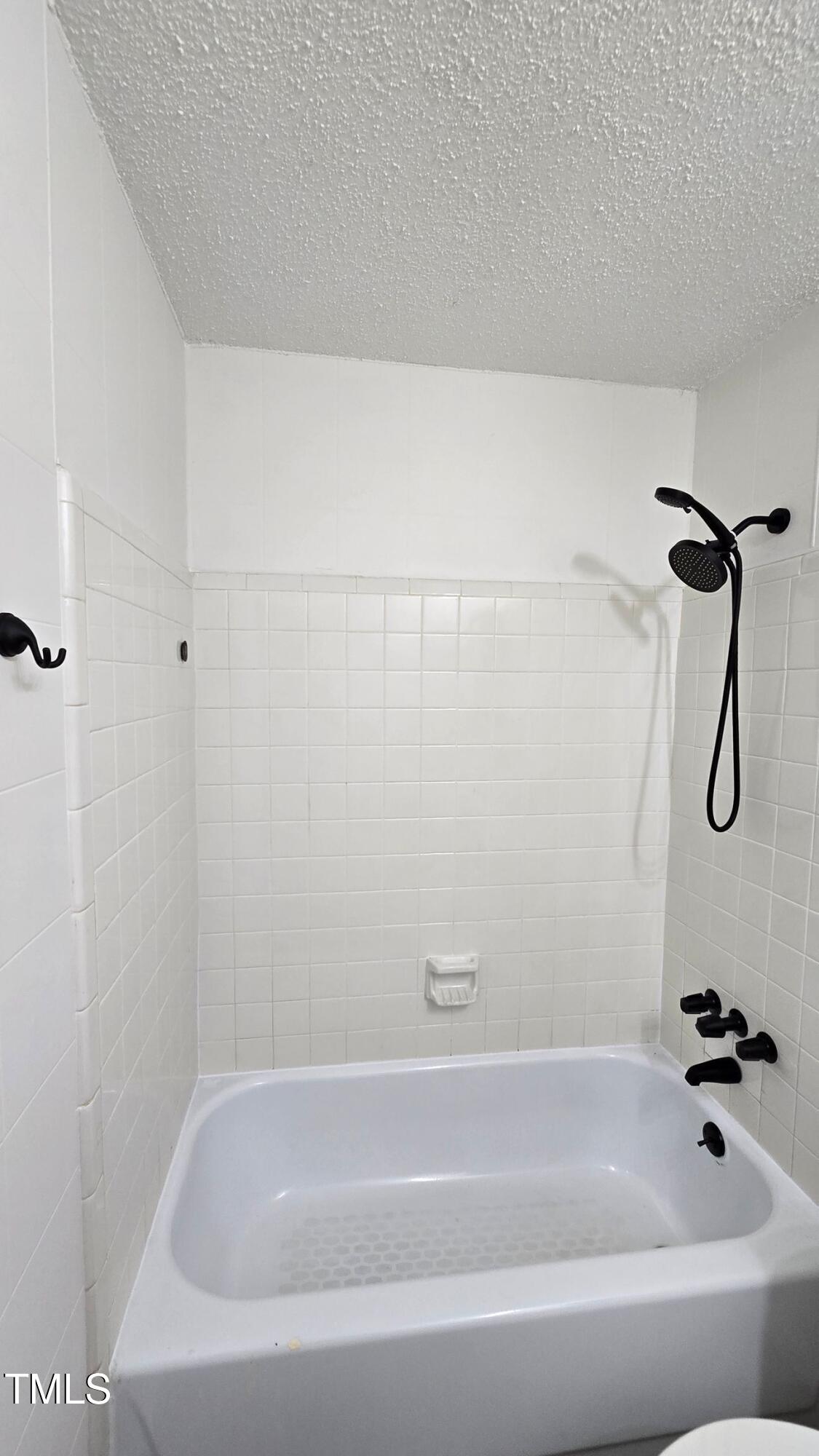 2725 Westchester Drive Property Photo 13