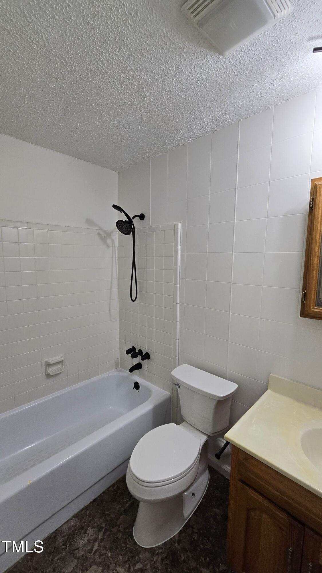 2725 Westchester Drive Property Photo 14