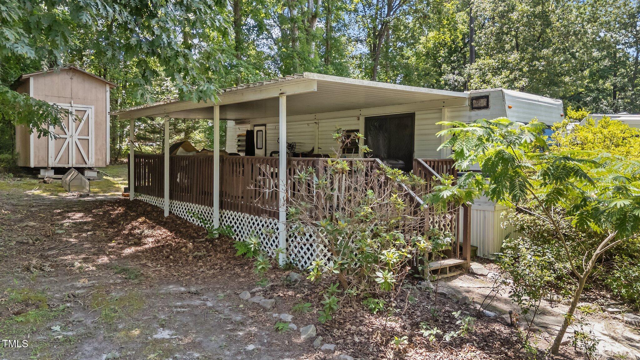 103 Big Horn Drive Property Photo 1