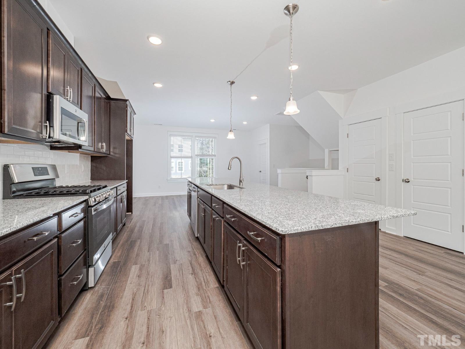 1801 Stroup Street Property Photo 8