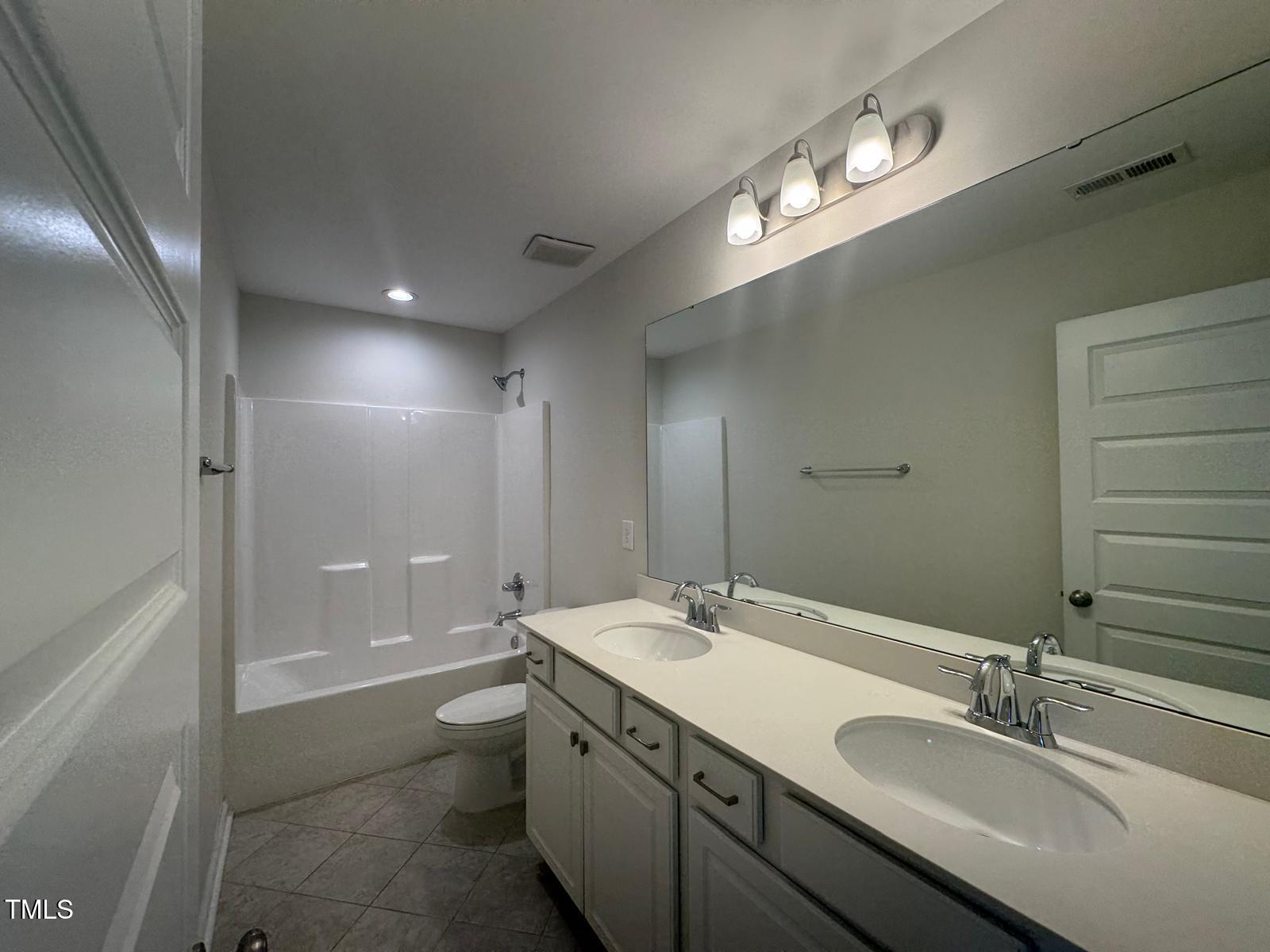 4718 Sleepy Falls Run Property Photo 37