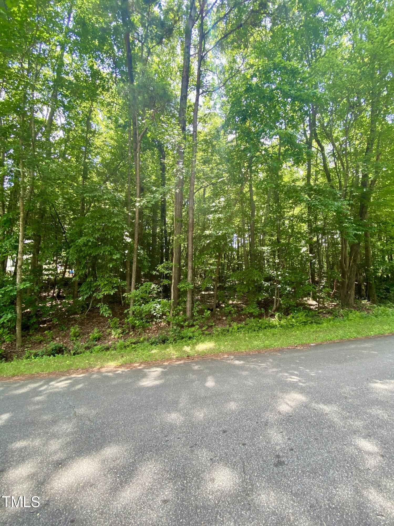 106 Cherokee Drive Property Photo 5